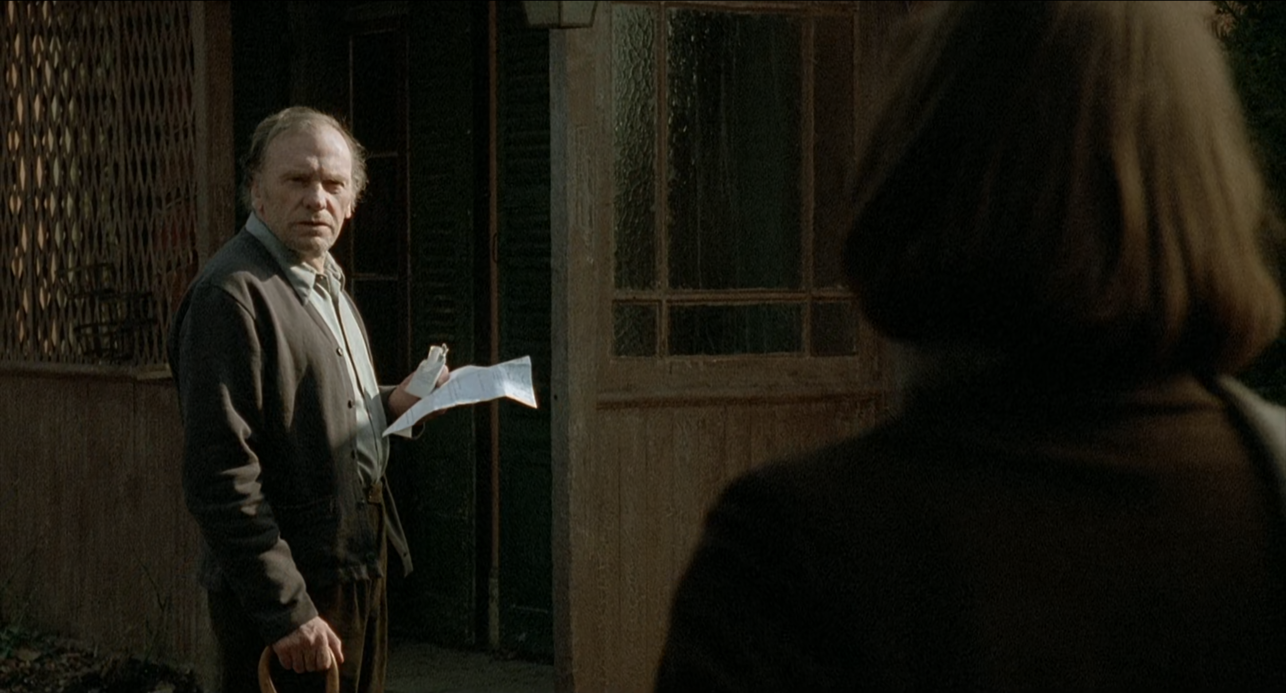 Three Colors Red 20 - filmspice.png