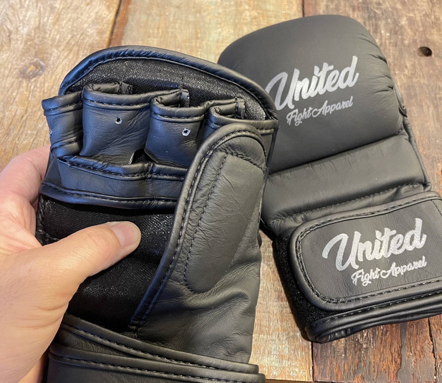 MMA-Gloves2.jpg