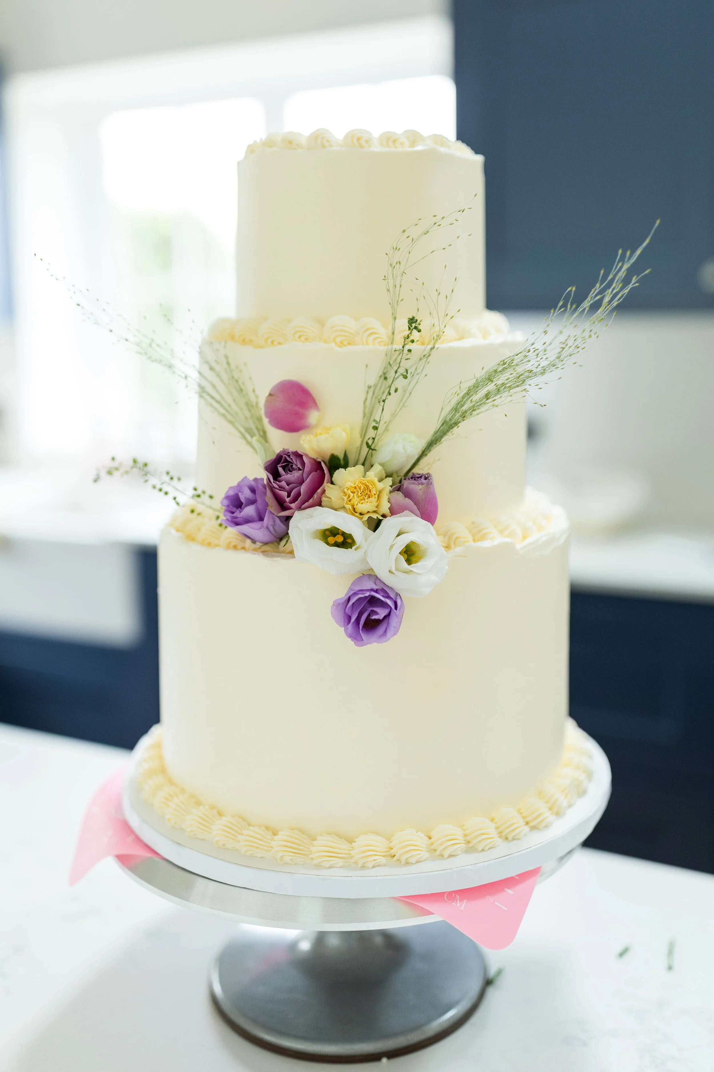 HannahPartridgePhotography_PeachyPearlCakeBranding-0485.jpg