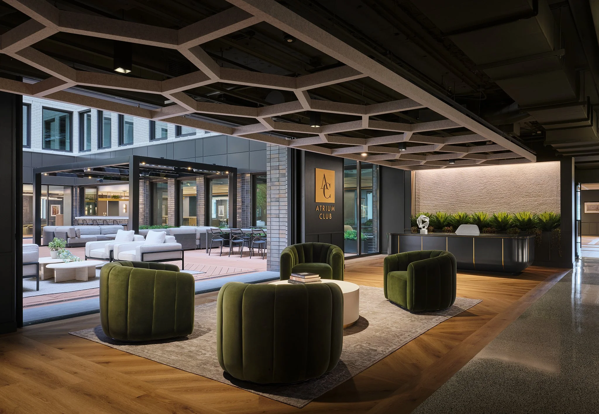 Introducing the Atrium Club. Chicago's newest destination for meetings, receptions and private events. Located at 25 E. Washington, in the heart of Chicago&rsquo;s Loop. 

Now booking at info@atriumclubchicago.com.