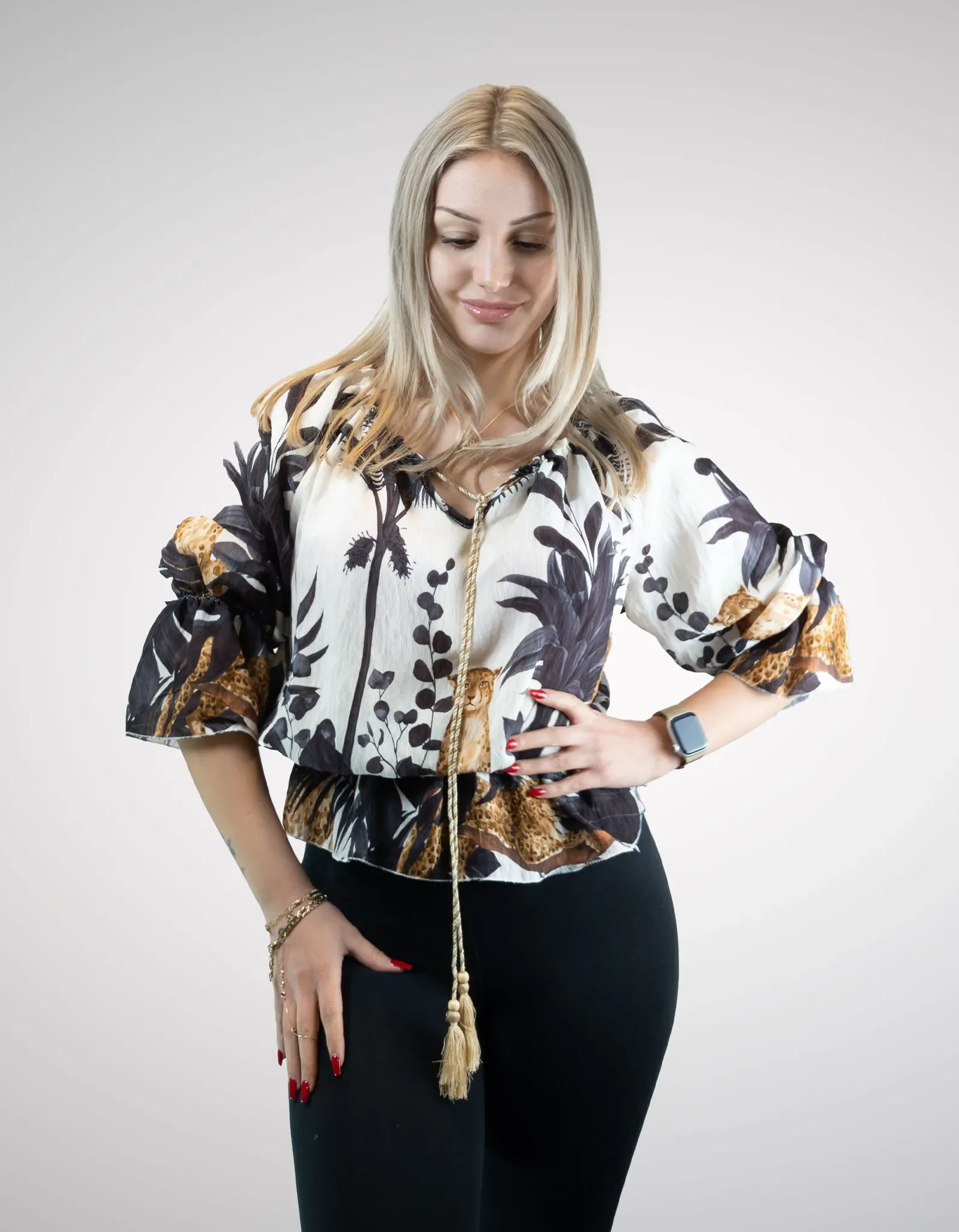 Jungle Bluse mit Volantärmeln
