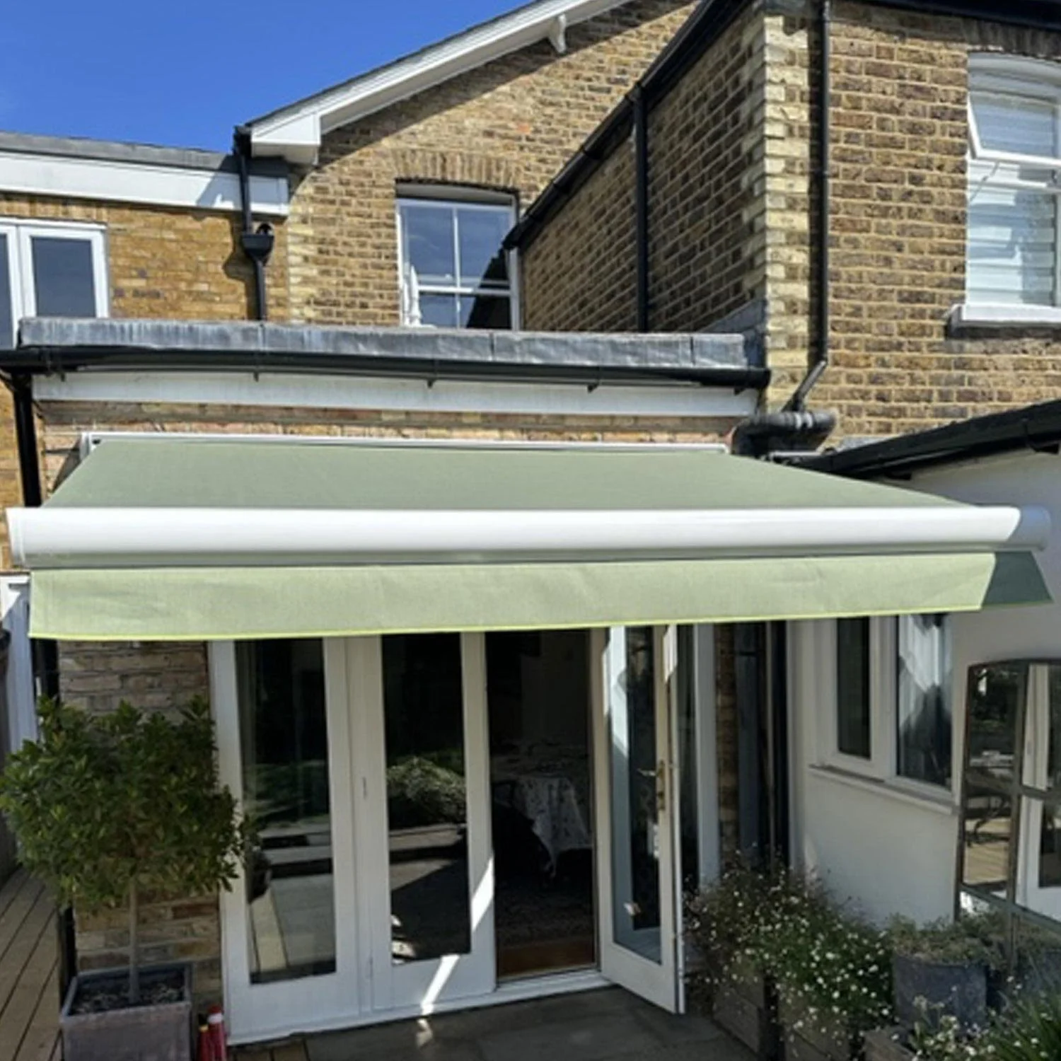 Awning-pictures-installed-at-Richmond,-London.-Private-client-6.jpg