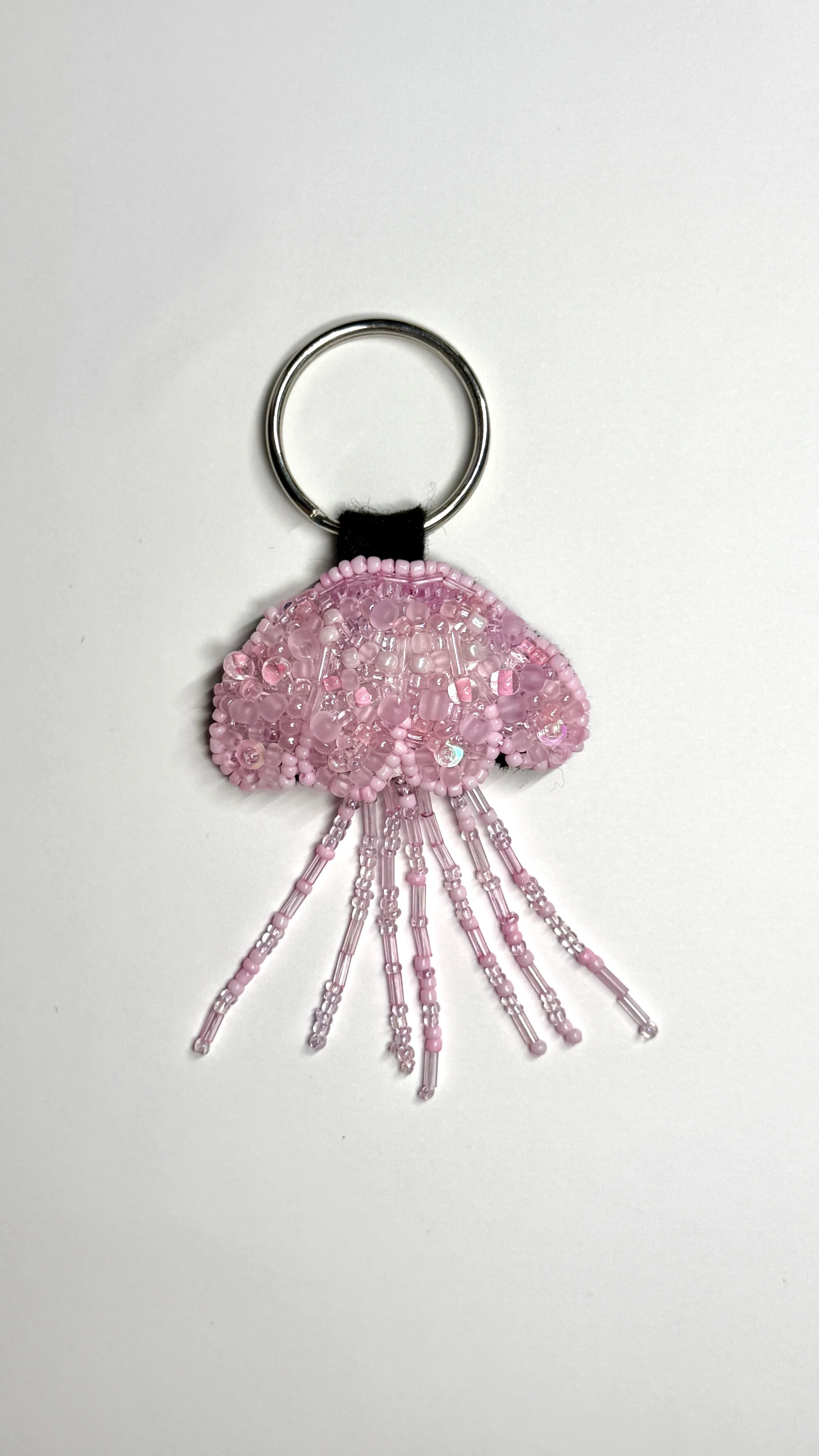 Pink jellyfish (front).jpg