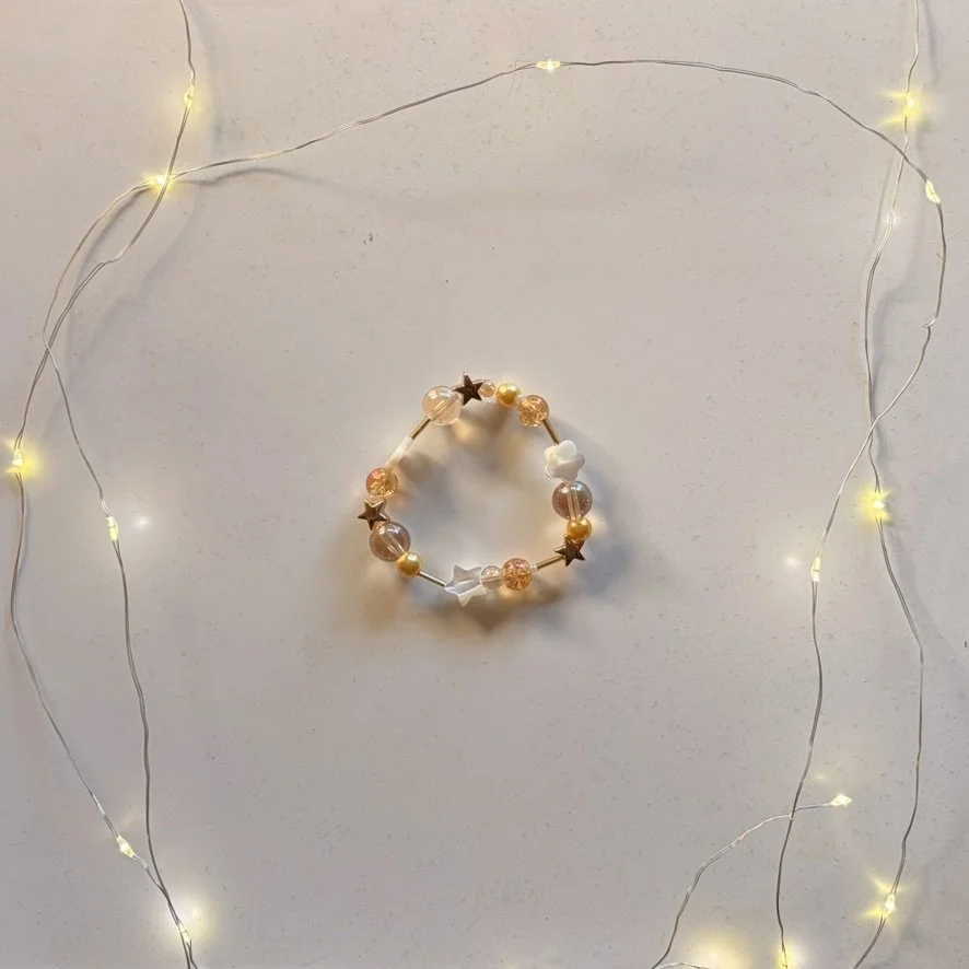 Gold Star Bracelet (Medium).jpeg