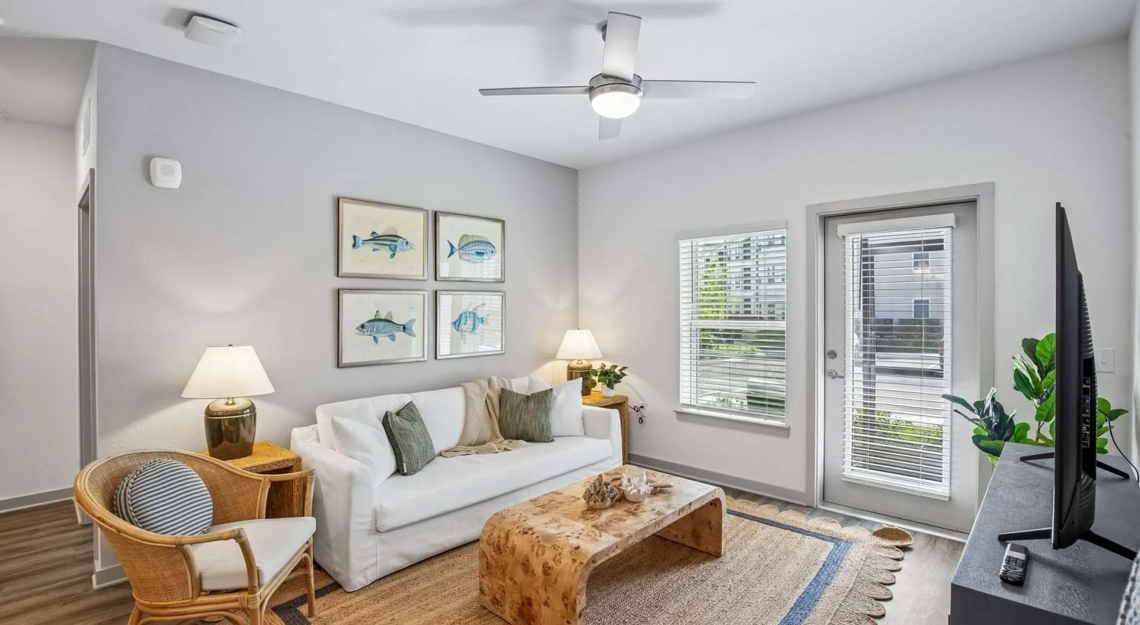 2-web-or-mls-E-Sligh-Ave-S1107-002-935cc97d09eb070a711957e501e58ef4.jpg