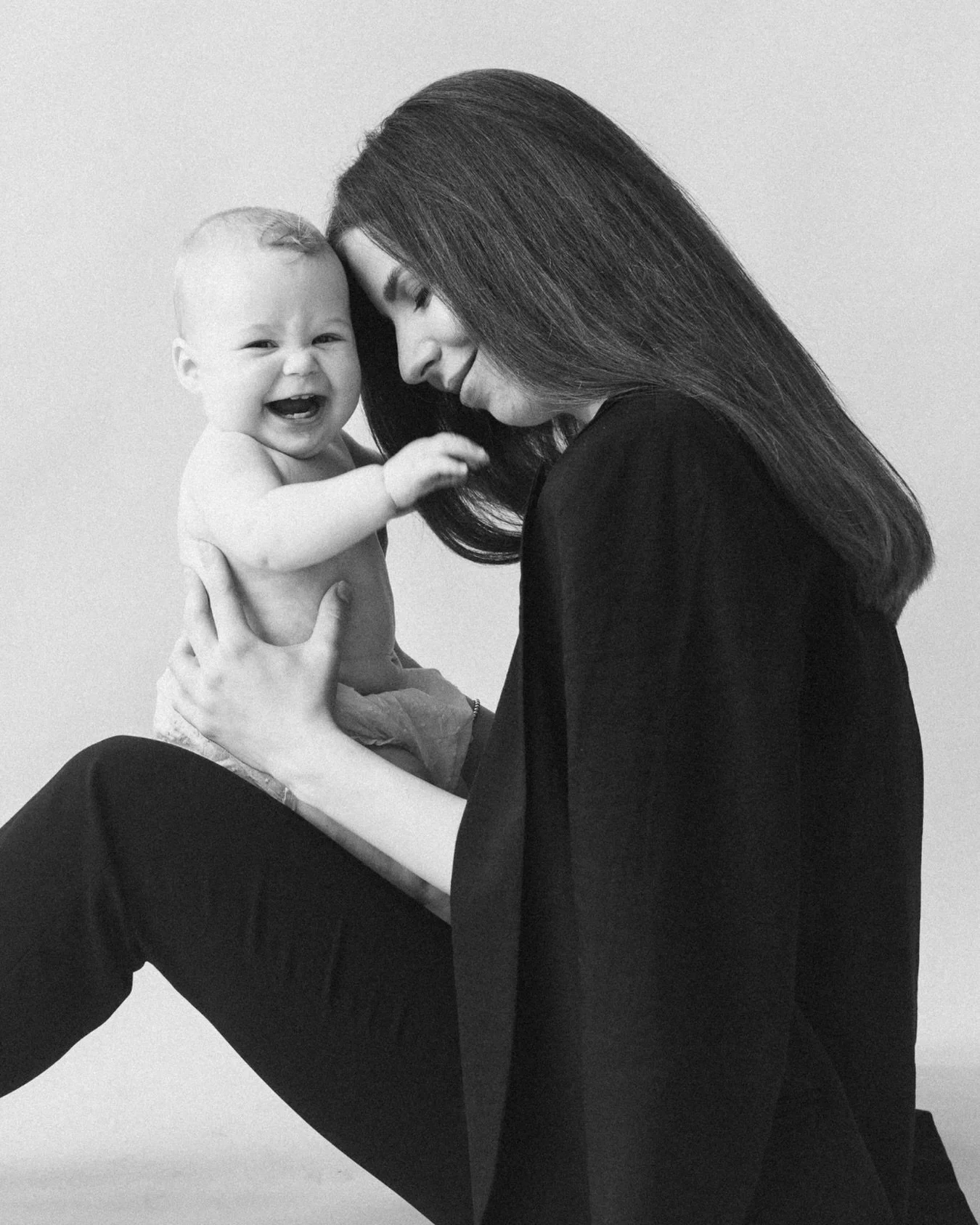 Pregnancy and new motherhood can be deeply meaningful and also emotionally heavy. Both things can be true. 💛

Many expecting and new moms experience anxiety, mood changes, intrusive thoughts, or a sense of overwhelm, even when everything looks fine 