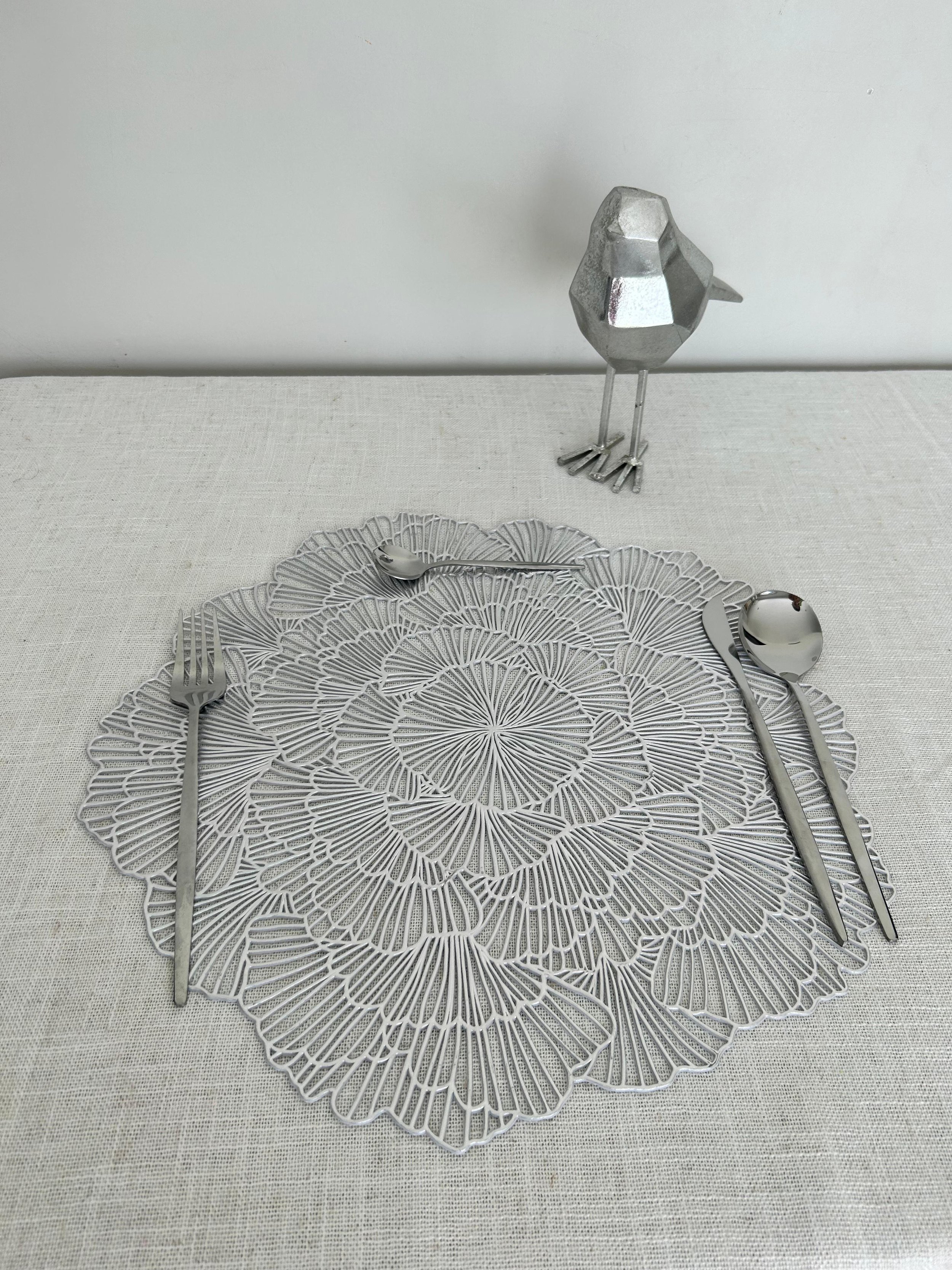 MANTEL SILVER BLOOM