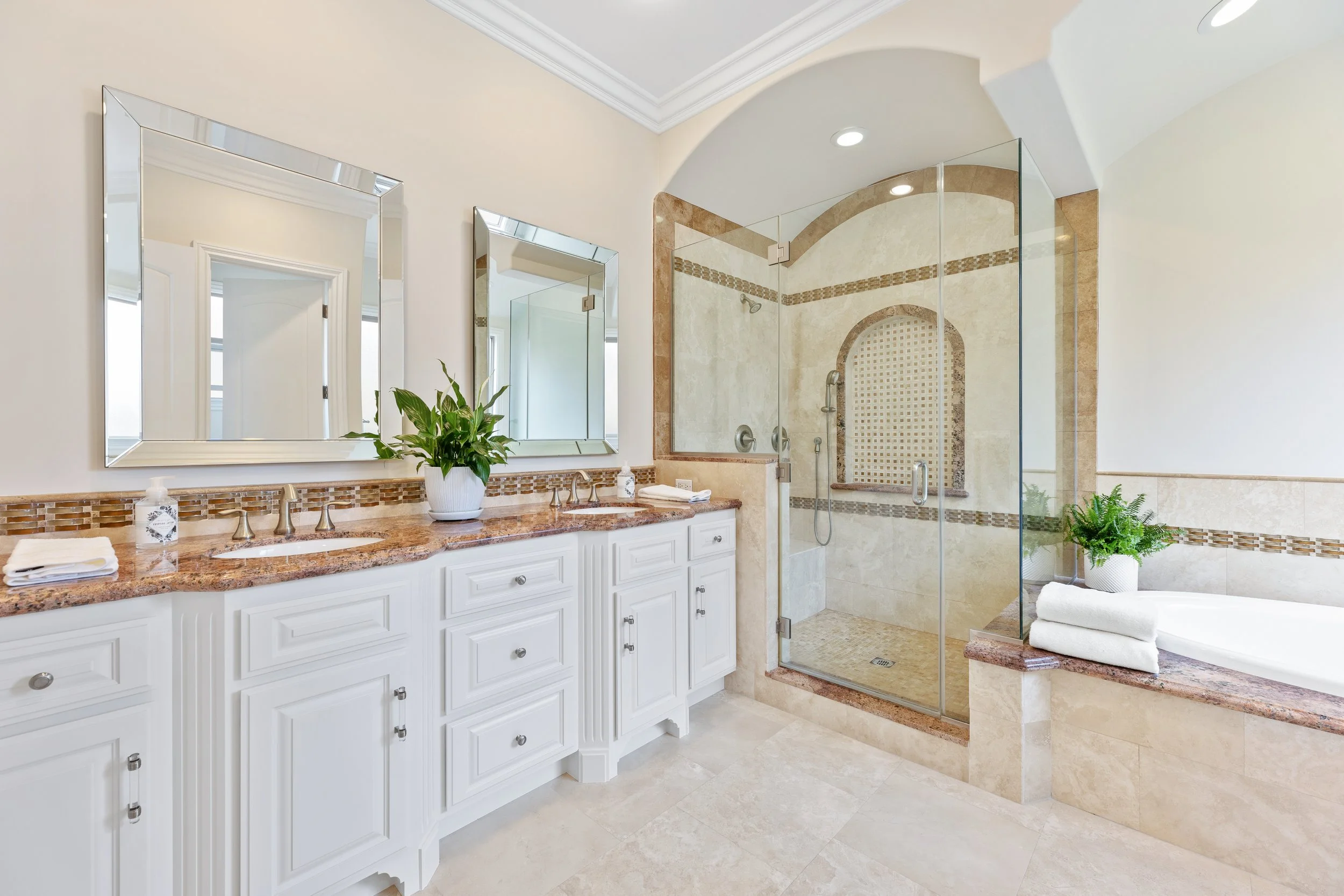 Interior Pro Images 2012 Robinson Street-60.jpg