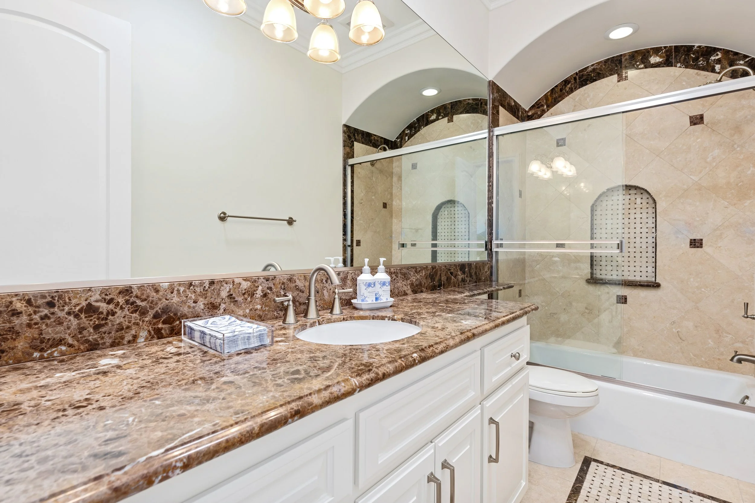 Interior Pro Images 2012 Robinson Street-84.jpg