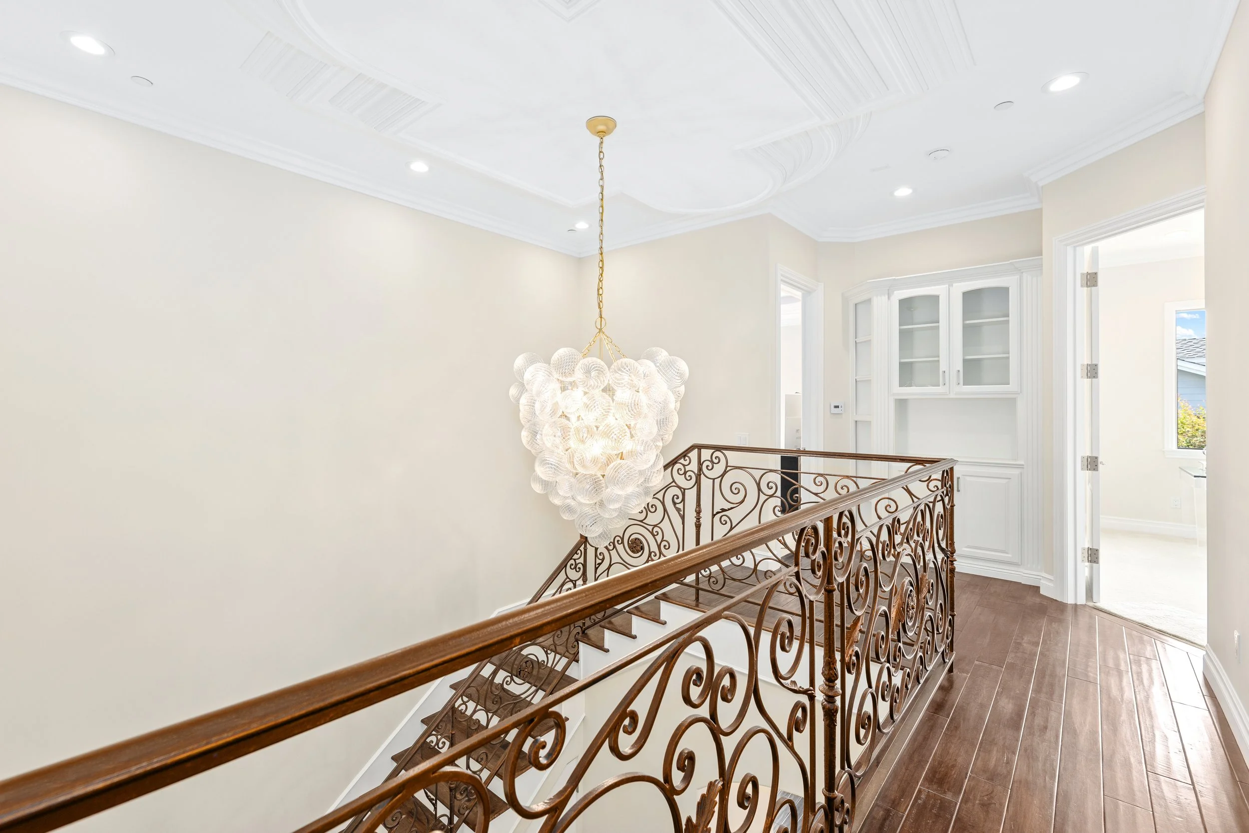 Copy of Interior Pro Images 2012 Robinson Street-82.jpg