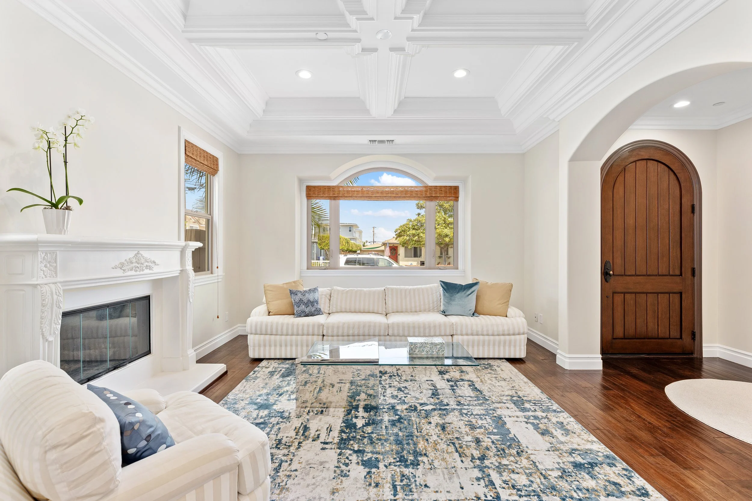 Copy of Interior Pro Images 2012 Robinson Street-15.jpg