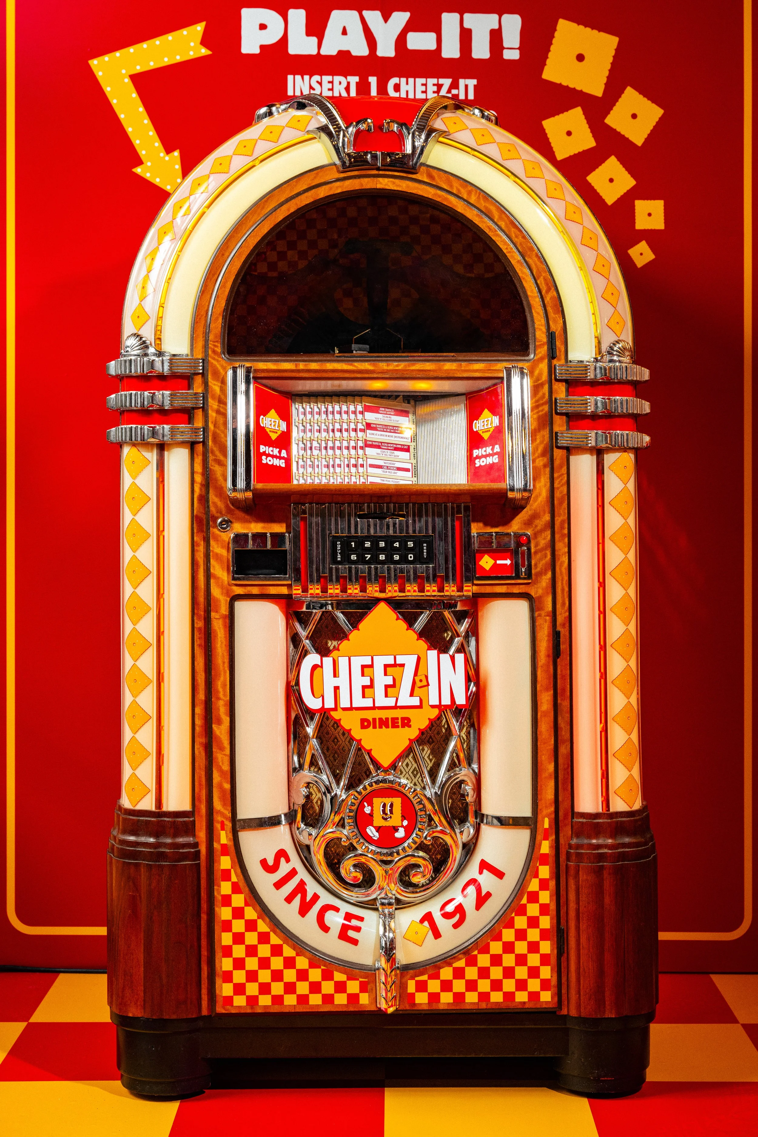 Cheez-It_Diner_Woodstock-1636 copy.jpg