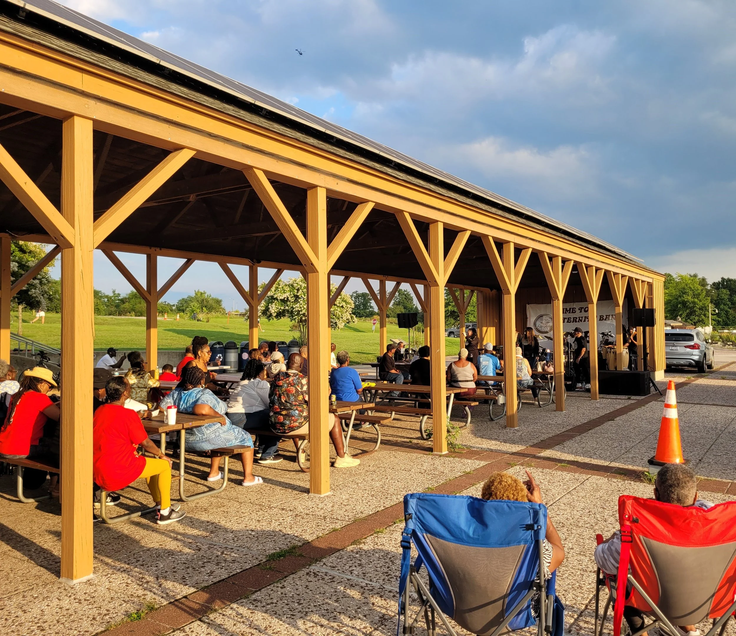 Concerts in the Park: Ocho de Bastos
