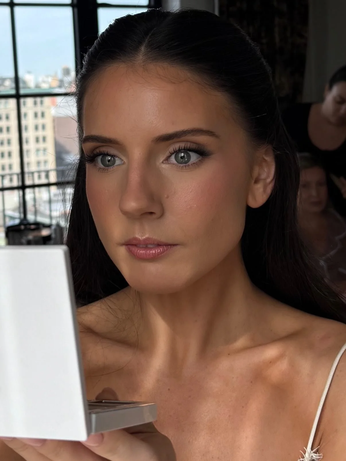 Snapshots from this weekend with Colleen. We love nuances of pink to give natural makeup a pop. @kellyvahosphoto @eleveeventsny @boweryhotel_events @tansbynatalie makeup by nellie | hair by eduardo