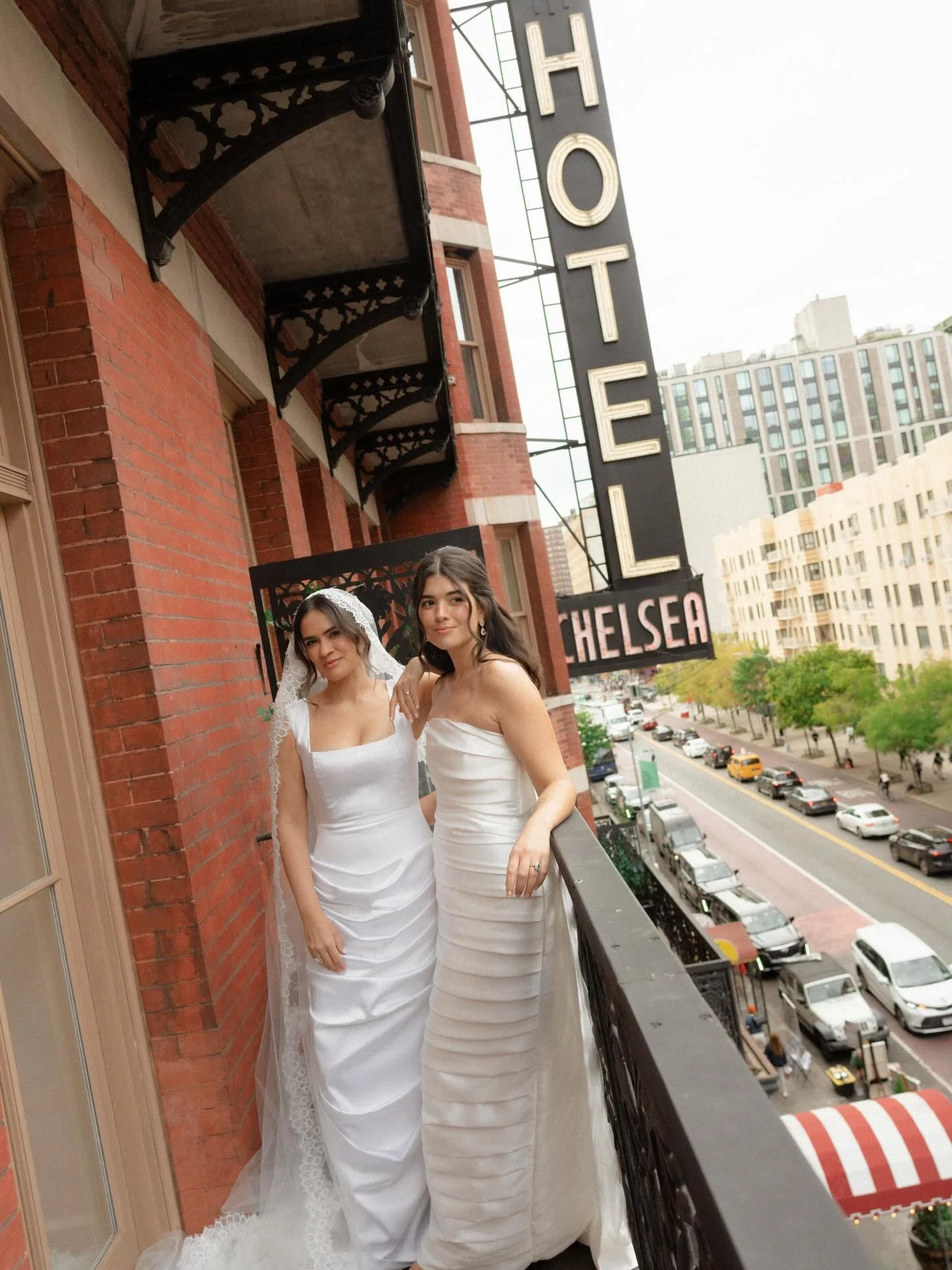 Coralis + Neysa - we can&rsquo;t get over how gorgeous these photos turned out by @lovebears.co ❣️ This incredible couple traveled from PR for a perfect NYC elopement, and we&rsquo;re beyond grateful to have been a part of their day.
.
Venue @hotelch