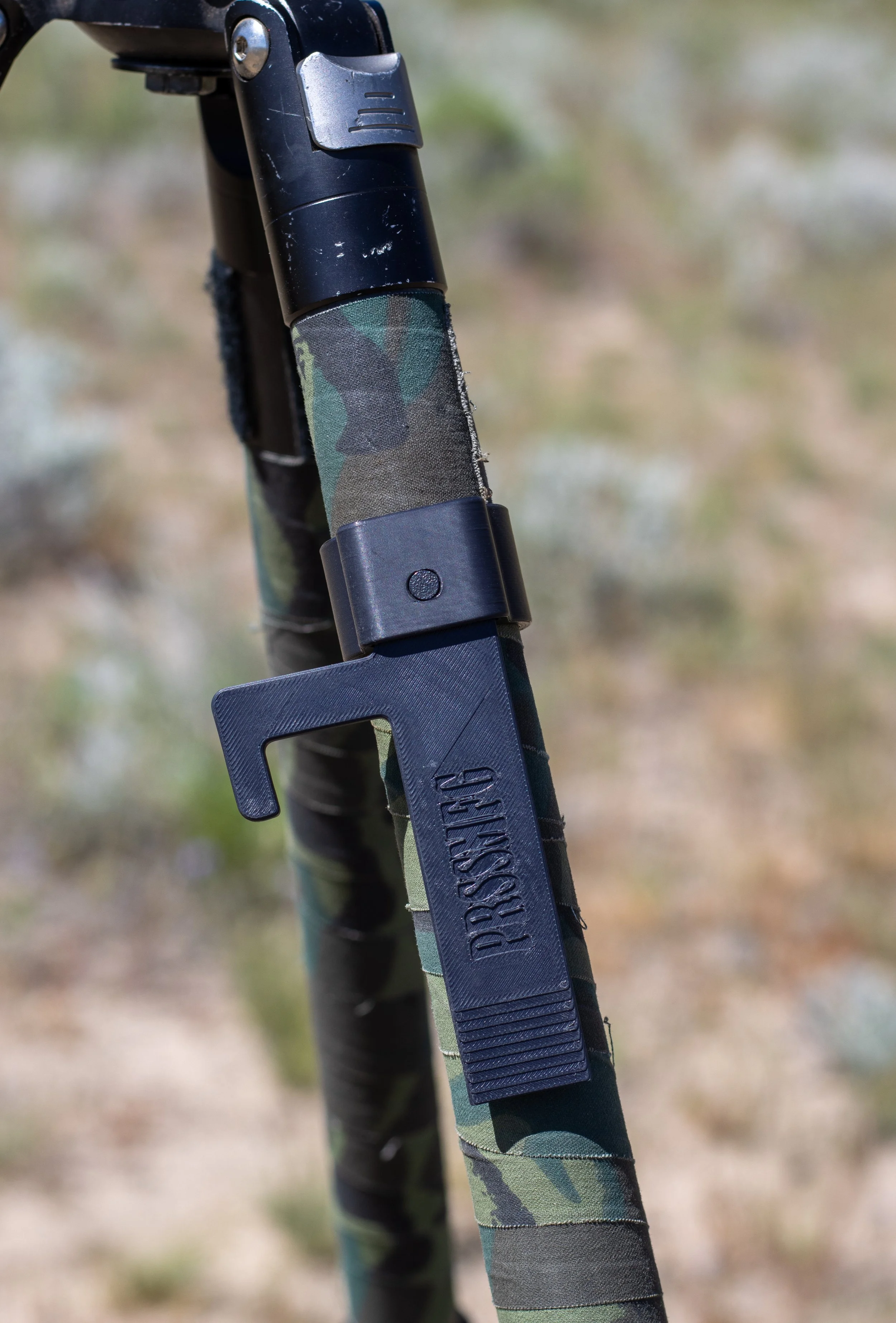 Tripod Hanger