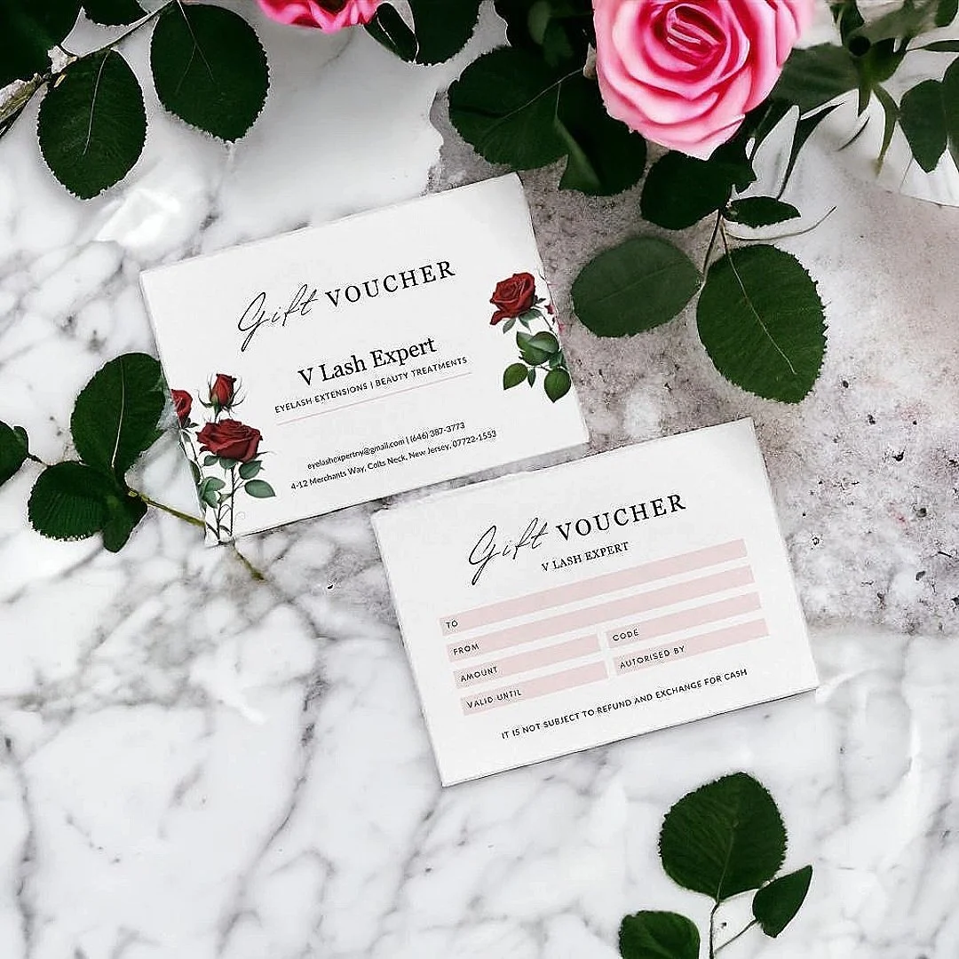 🎄Christmas is just 5 weeks away&mdash;give the gift of self-care this year. 

With a @vlashexpert gift card, let your loved ones choose the pampering they deserve: from eyelash extensions, lash accessories, to body treatments. 

This perfect present