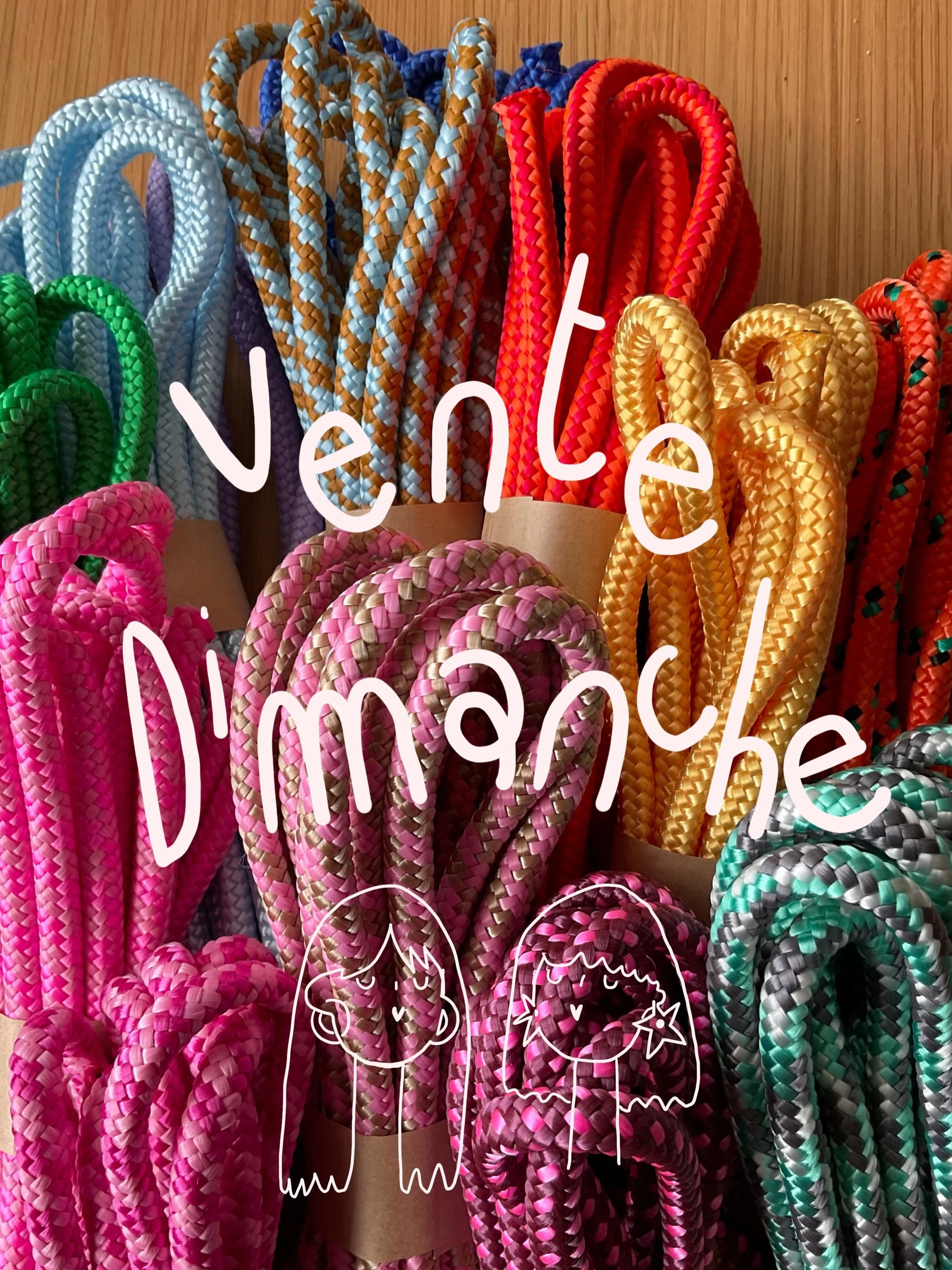 RDV Dimanche 24 mai 18h30.
Des couleurs arrivent en pagaille chez Gigi Peony 
Des bananes pleines de pep&rsquo;s, de cordes color&eacute;es et de d&eacute;tails qui font la diff&eacute;rence ✨
Chaque pi&egrave;ce est r&eacute;alis&eacute;e en petite 