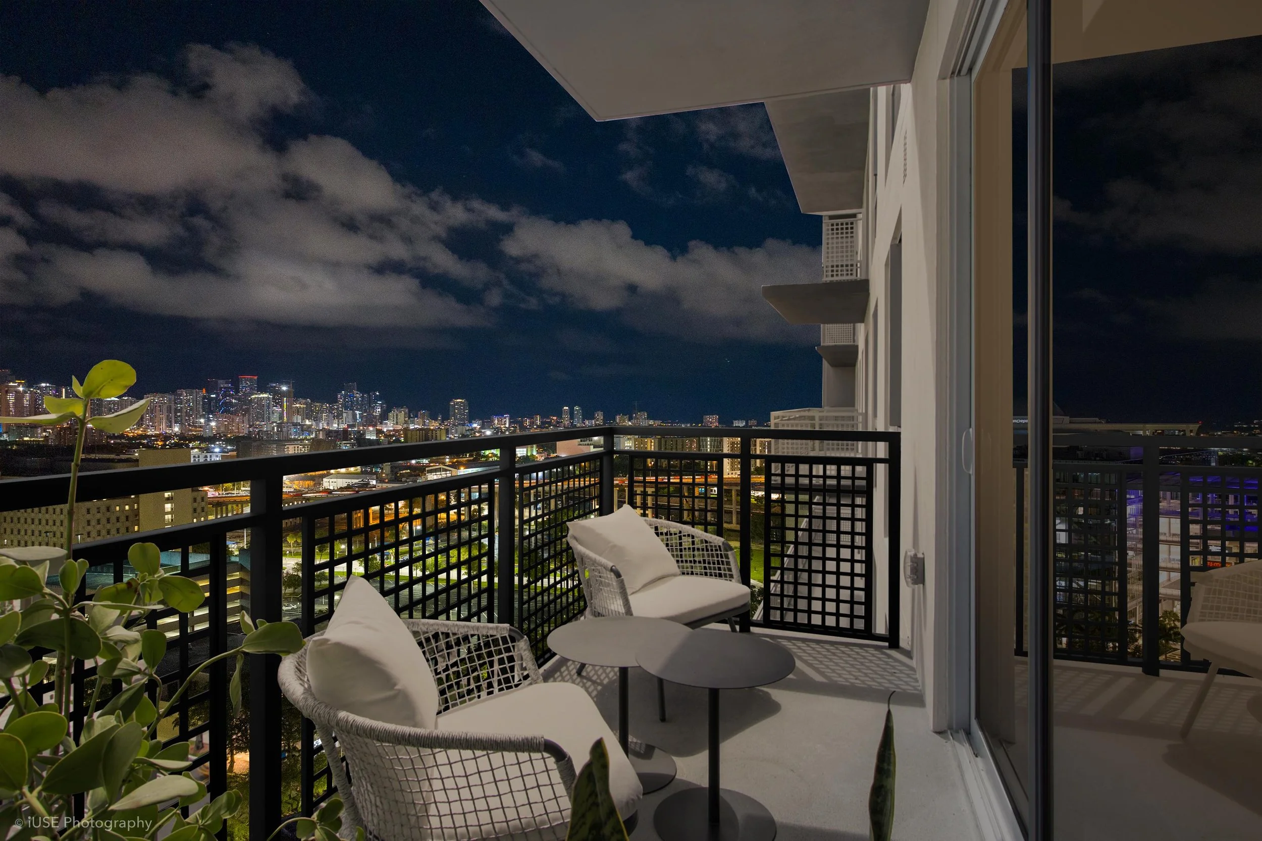 Exterior Balcony (Twlight)v2.jpg