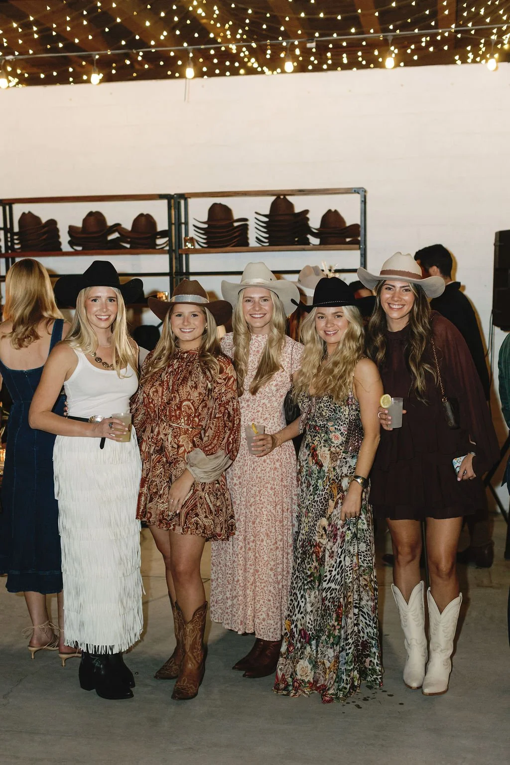 la-quinta-country-resort-tack-room-tavern-wedding-18.jpg