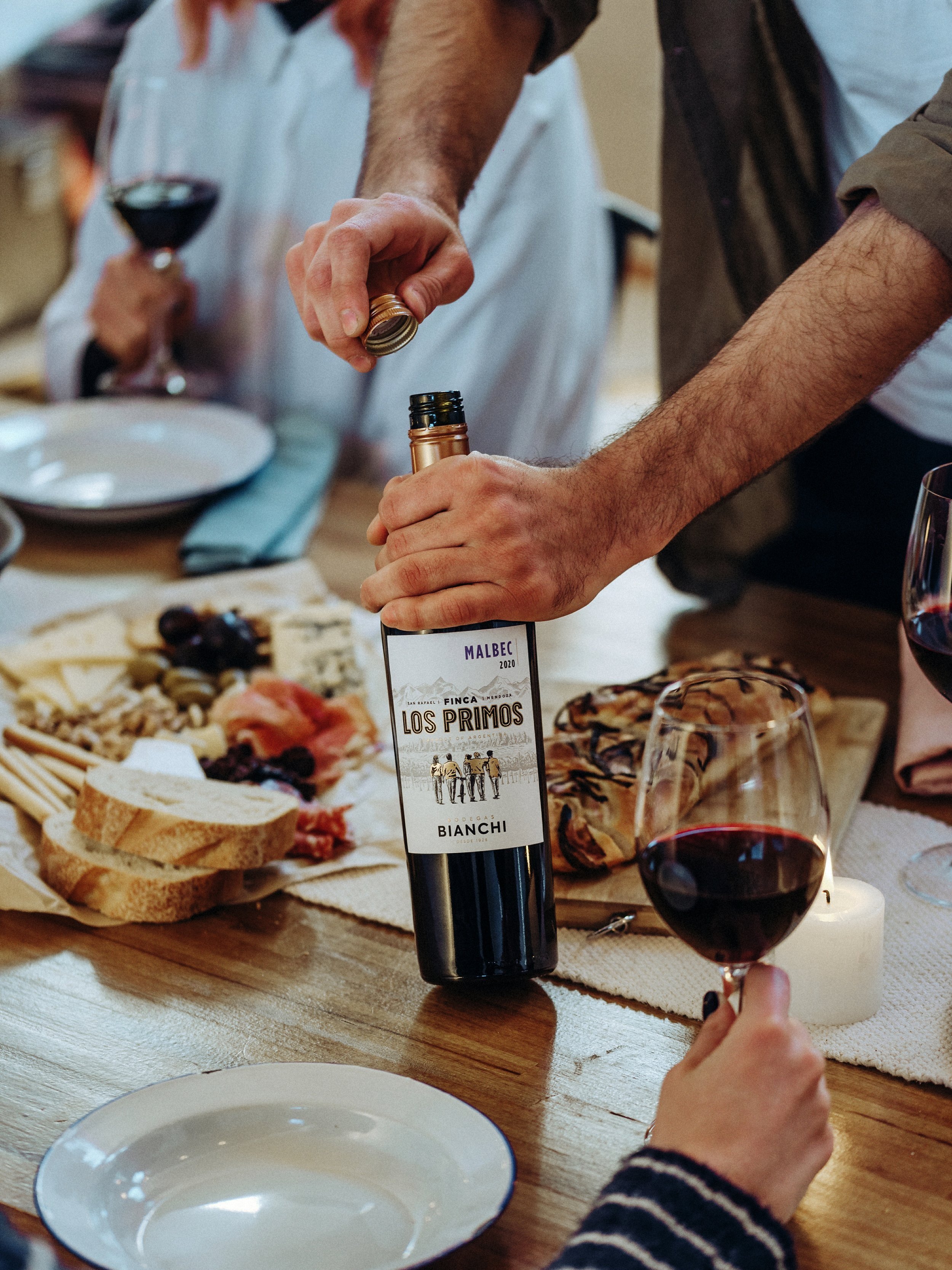 LOS PRIMOS ALTA (2).jpg