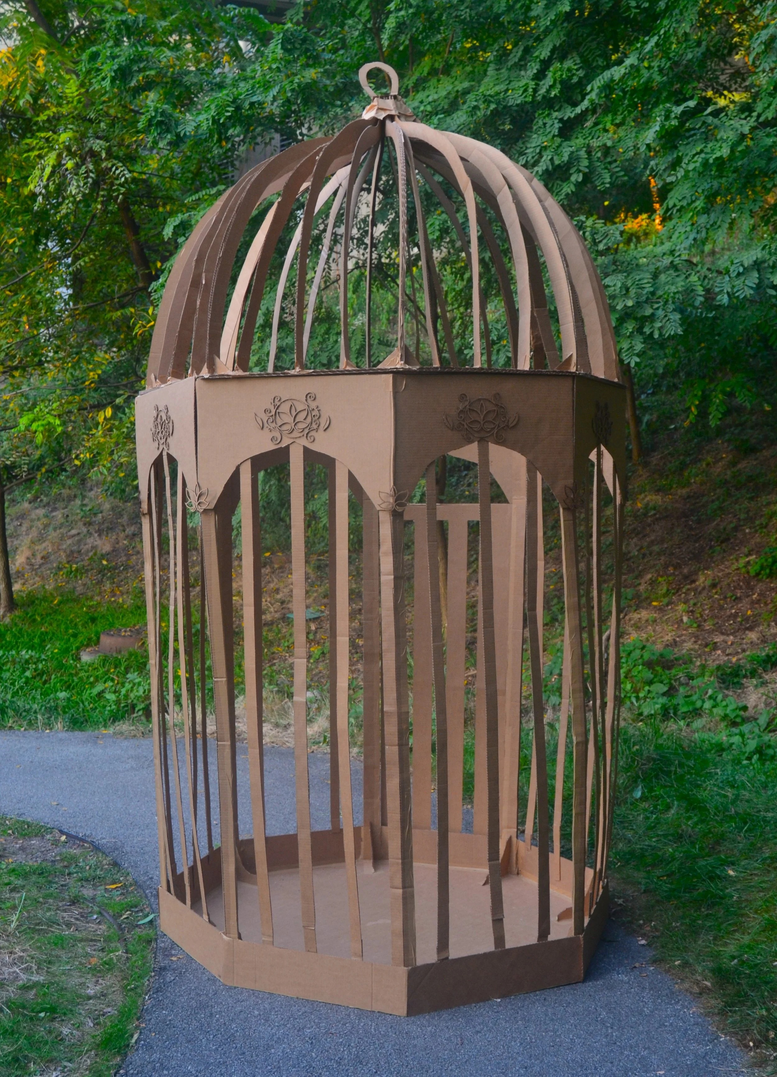 Birdcage 1.JPG