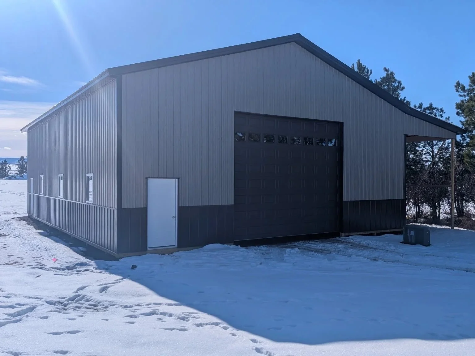 large pole barn, post frame structure, shop, pole barn, built in Montana; Bozeman, Billings, Lewistown, Livingston, Butte, Great Falls, Lavina.