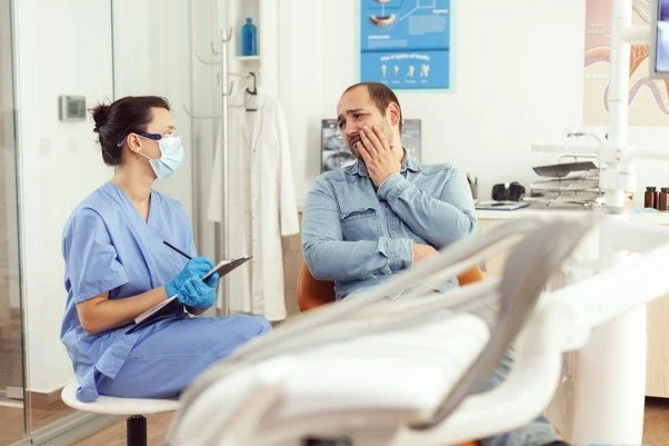 Lost a Tooth? Cracked It? Know When You Need Emergency Dental Care