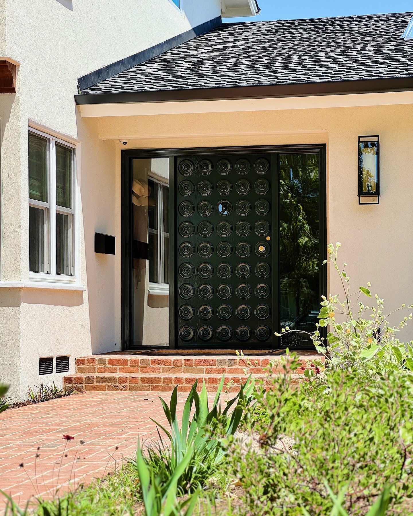 Take a closer look at the custom front door for the Victoria project! Go ahead and swipe through to see what it looked like before it was touched by Poppy &amp; our clients vision!

When your client is an artist, the home itself  becomes the art. We 