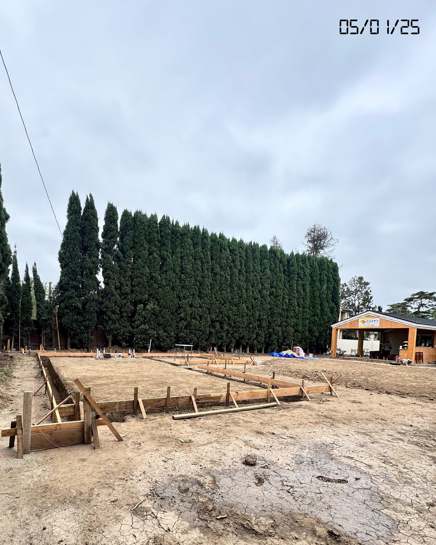 🚧 Framing = ✔️ and the bones are set in place!

We&rsquo;re officially out of the ground and into the structure. This ADU is being built with precision, speed, and systems that keep everything running smooth&mdash;from digital schedules to real-time