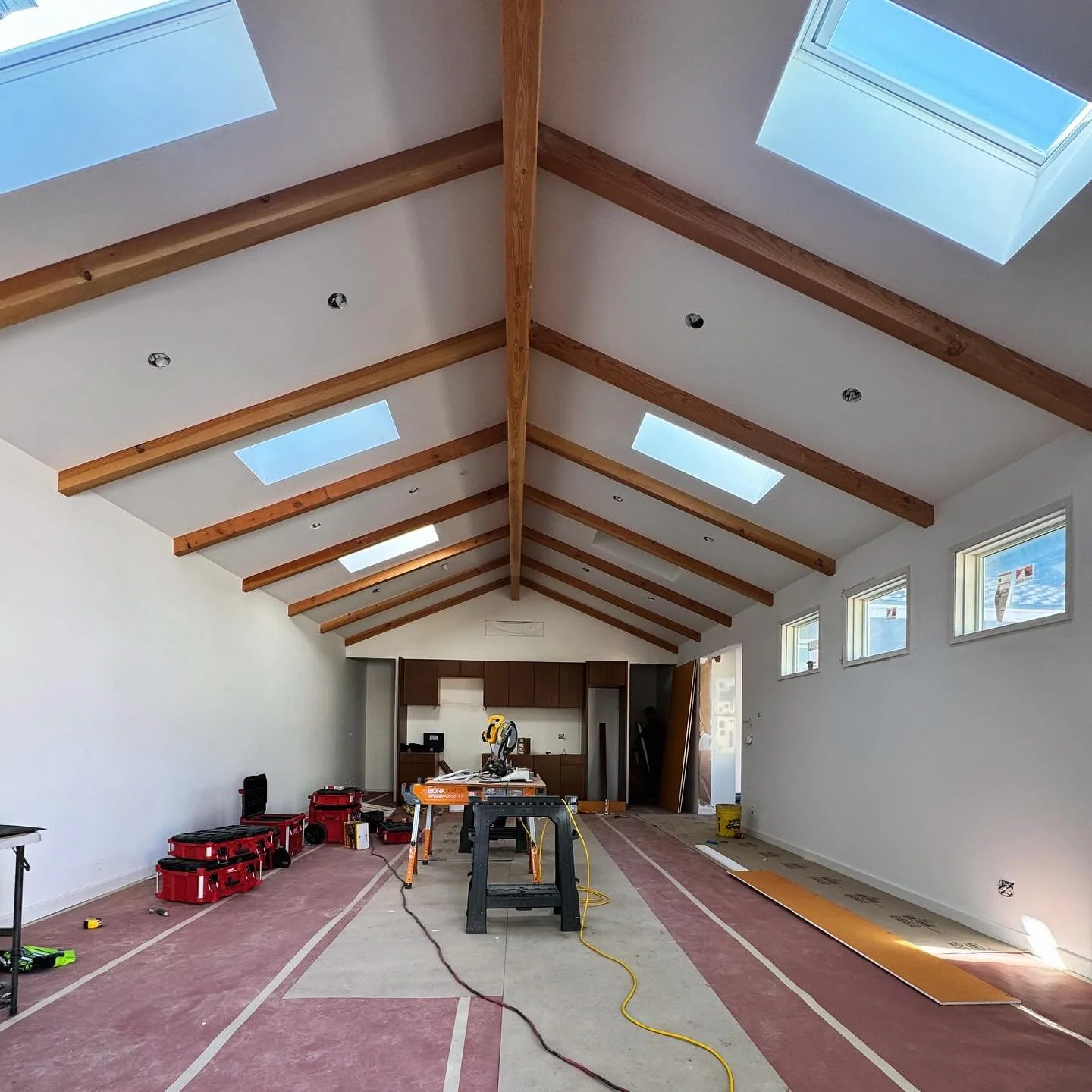 LATEST SYCAMORE ADU UPDATE🥳

Swipe through to strip away the work that&rsquo;s been getting done over time! As you can see the clients selections have already begun to help the vision take shape!

Always committed to their vision, we make sure that 