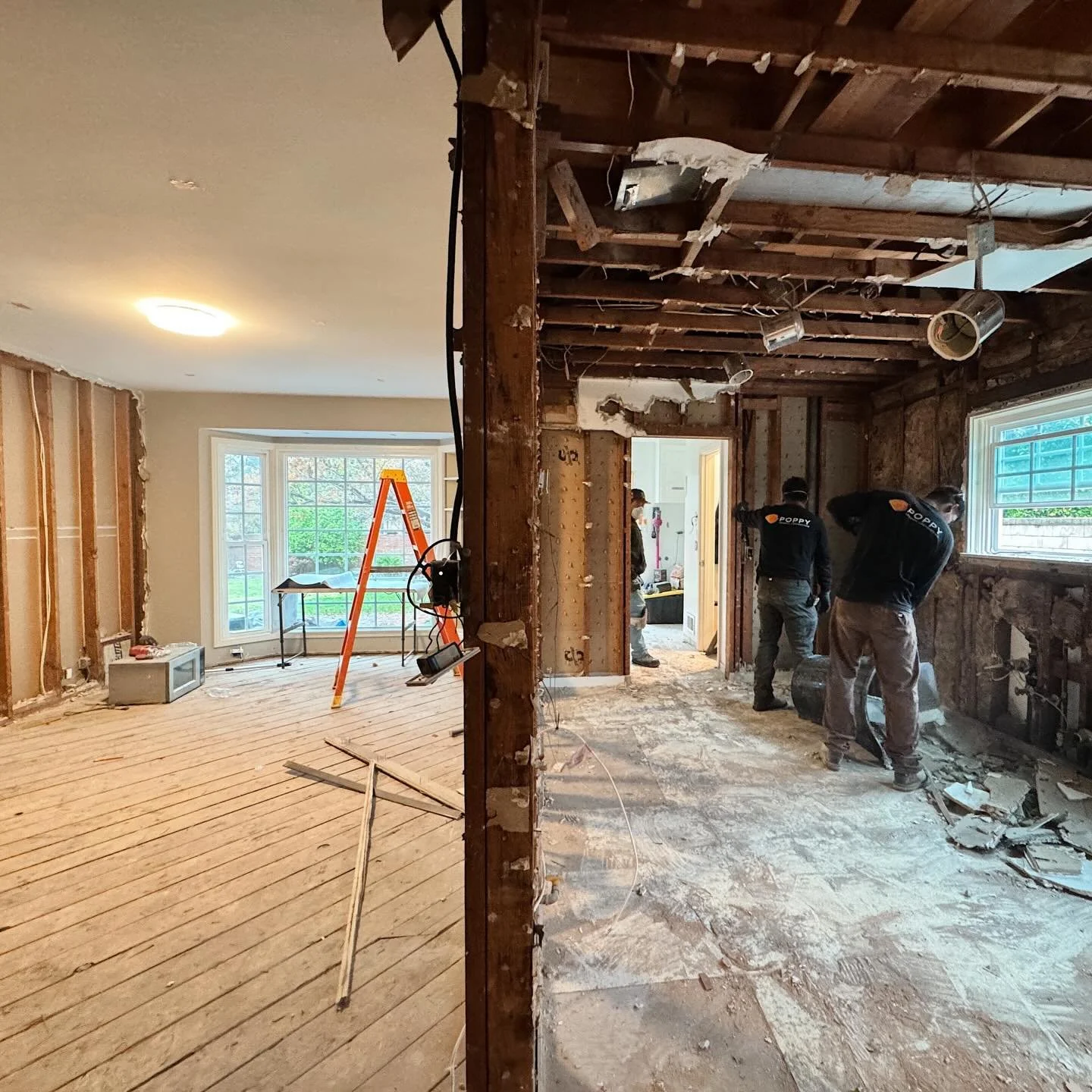 PROJECT ASTER
📍 Santa Ana, CA

It&rsquo;s Christmas Eve! The Poppy elves are hard at work. This is the part where everything has to come apart before it comes together.

Swipe backwards in time from Day 3 to Day 1 of demolition &mdash; the foundatio