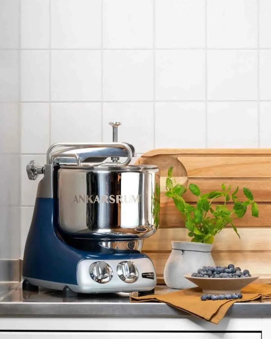 World Bread Day was yesterday&mdash;but we&rsquo;re celebrating today! 🍞⁠
Join us at our NE PDX Store on Broadway from 11am&ndash;1 PM for a live Ankarsrum mixer demo with the fabulous Vicki!⁠
See this Swedish-made powerhouse in action and get inspi