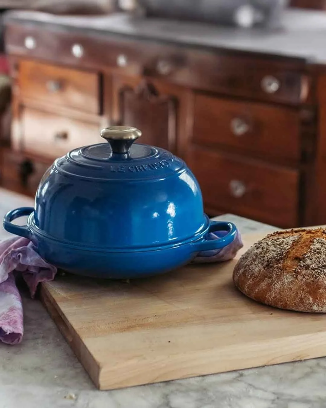The Kaboodle Gift Guide is your shortcut to gifting joy. One of the highlights is the Le Creuset Bread Oven, available in four gorgeous colors and perfect for anyone who loves the comfort of warm, homemade bread. Browse the full guide for our top ten