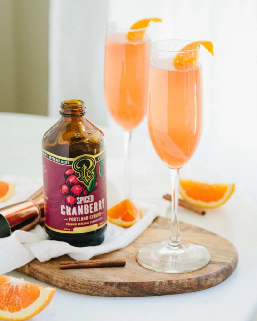 A New Year&rsquo;s Eve toast with a seasonal twist. ✨🥂⁠
This Autumn 75 from @portlandsyrups puts a cozy spin on the classic French 75, blending bright citrus, warming spice, and plenty of bubbles. It&rsquo;s celebratory, easy to make, and just right