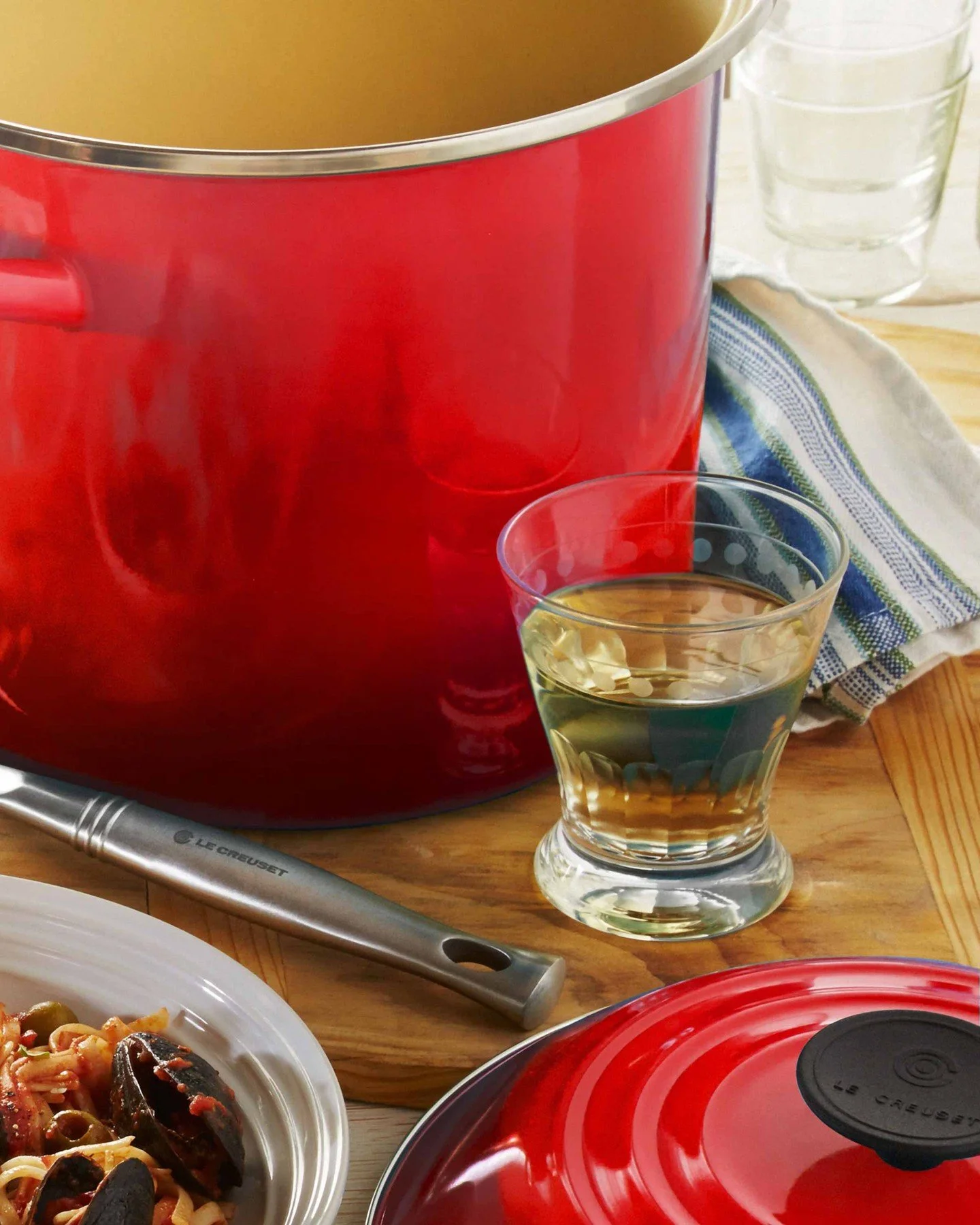 This is the month for soups on repeat. 🍲✨⁠
During Comfort Food Month, enjoy 20% off Le Creuset stockpots and lean fully into winter cooking. Big batches, slow simmers, and meals meant to be shared all start with the right tools.⁠
⁠
A Le Creuset stoc