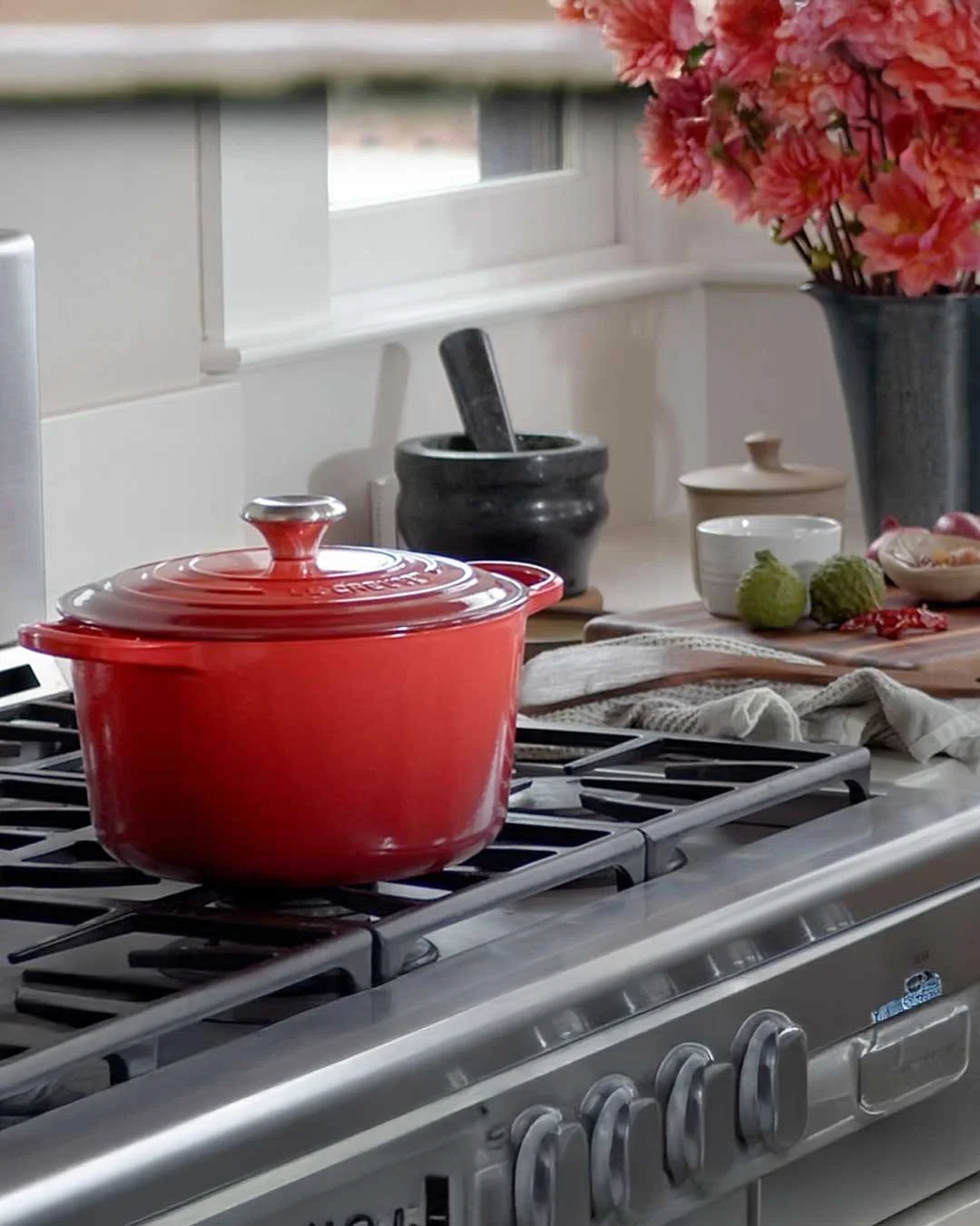The Le Creuset 6.5-Qt. Deep Round Oven gives you extra capacity without taking up extra space &mdash; perfect for bigger batches of soup, slow-braised short ribs, no-knead bread, or a cozy Sunday rag&ugrave;.⁠
⁠
Made from enameled cast iron for unbea