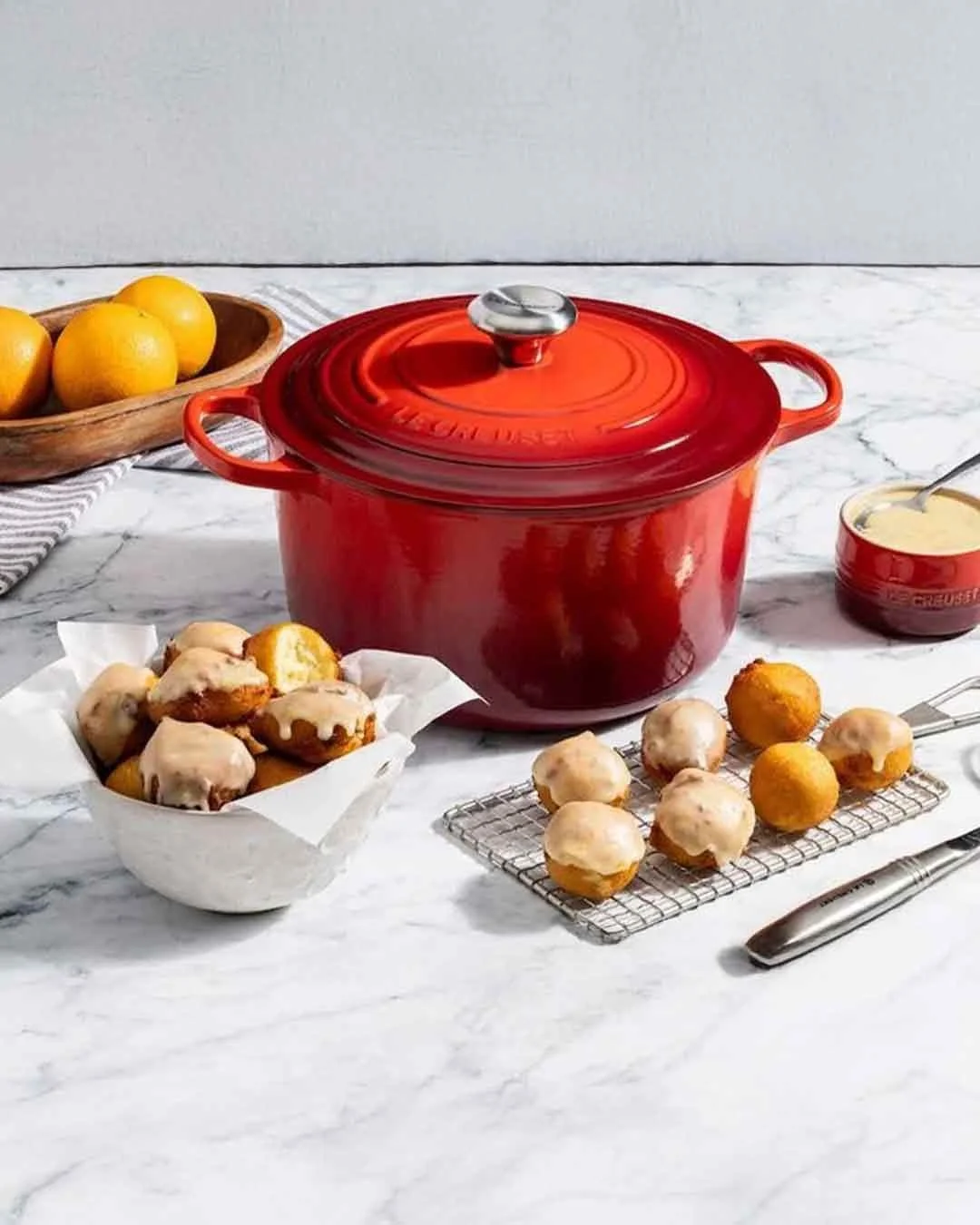 The Le Creuset Deep Round Oven gives you extra room for bigger batches, taller loaves, and slow-simmered flavor &mdash; without taking up more space on the stove.⁠
⁠
Enameled cast iron means even heat, beautiful browning, and effortless stovetop-to-o
