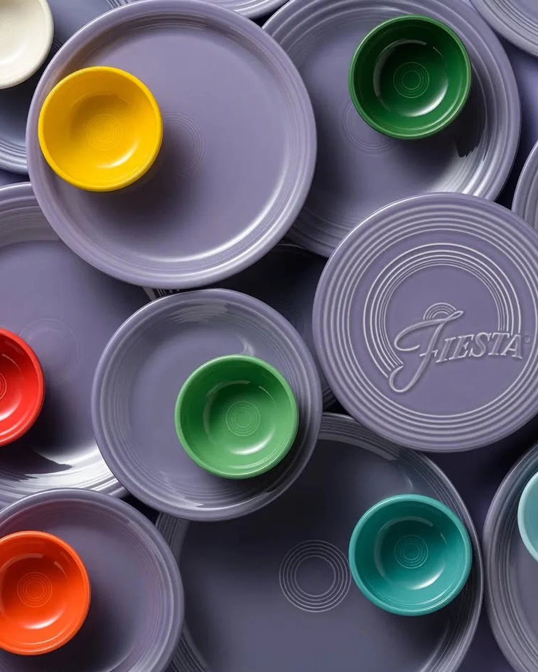 Lavender plays well with others. 💜⁠
Designed to mix seamlessly with Fiesta&rsquo;s iconic palette, it layers beautifully with past purples or adds a soft contrast to brighter hues. Your table, your color story.