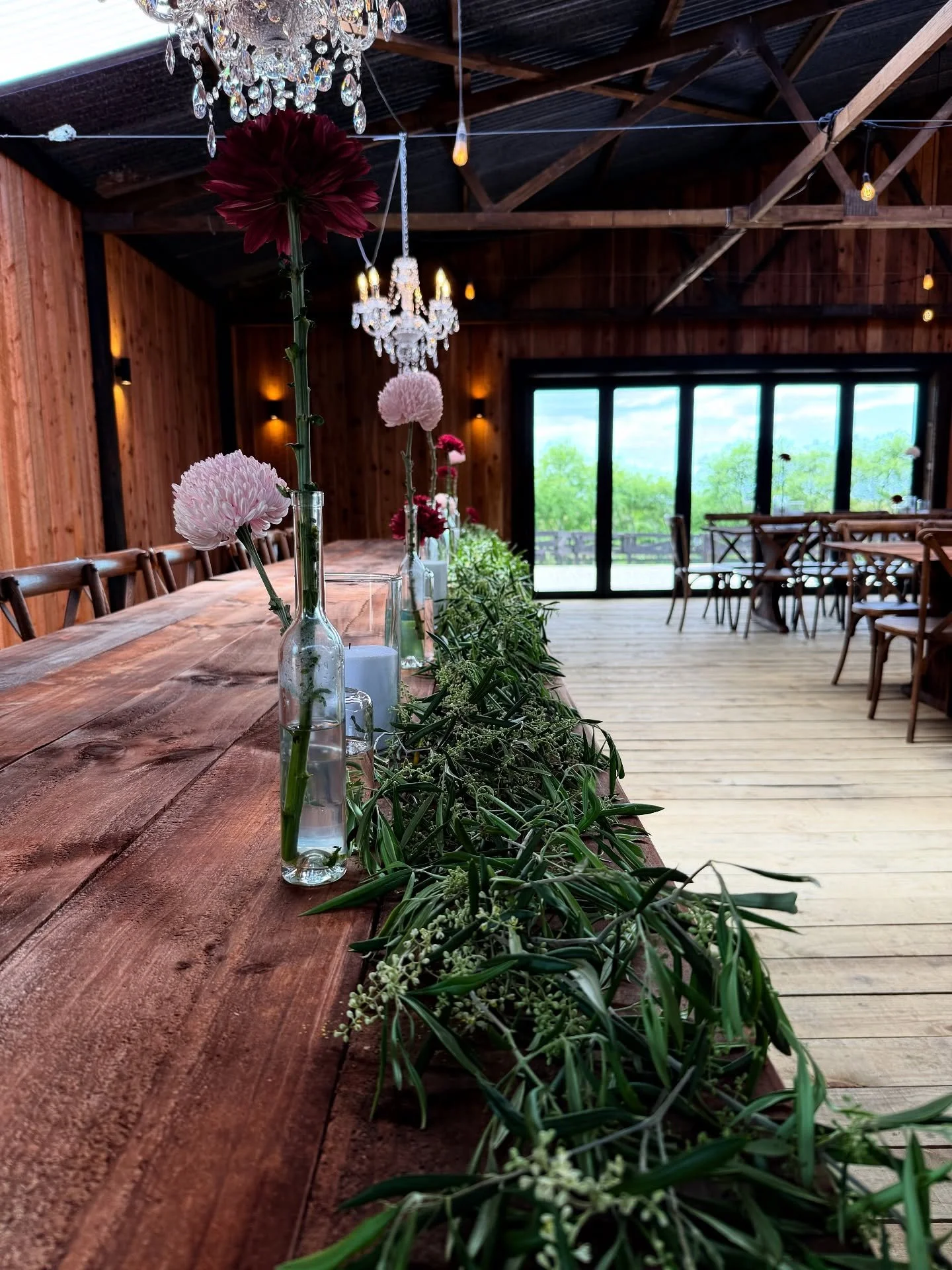 It's been a long winter of projects, but now we're gearing up for wedding season and we're OBSESSED ❤️

Willow &amp; Philippa xx