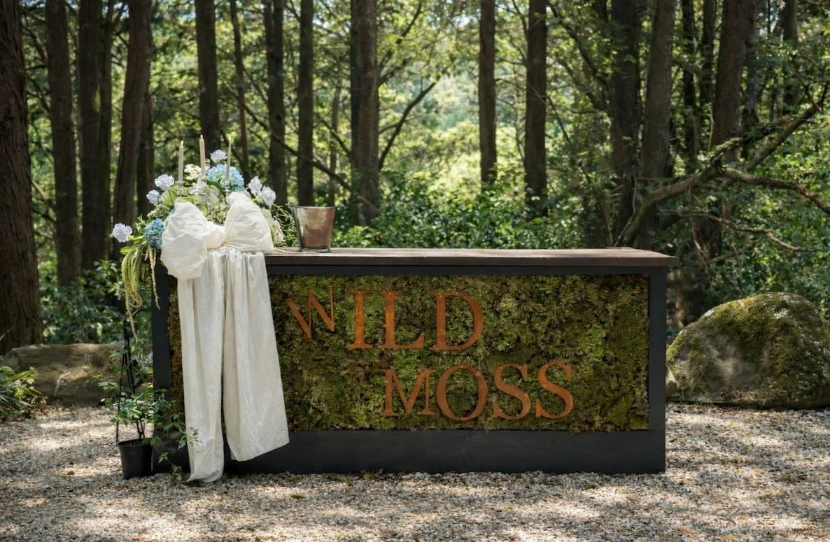 Our moss bar was a labor of love... and by 'labor of love,' I mean a lot of googling 'why is my moss dead'......☠️ 

But hey second times a charm, and we are all here for this masterpiece looking greener and lusher than ever.
We learn from every fail