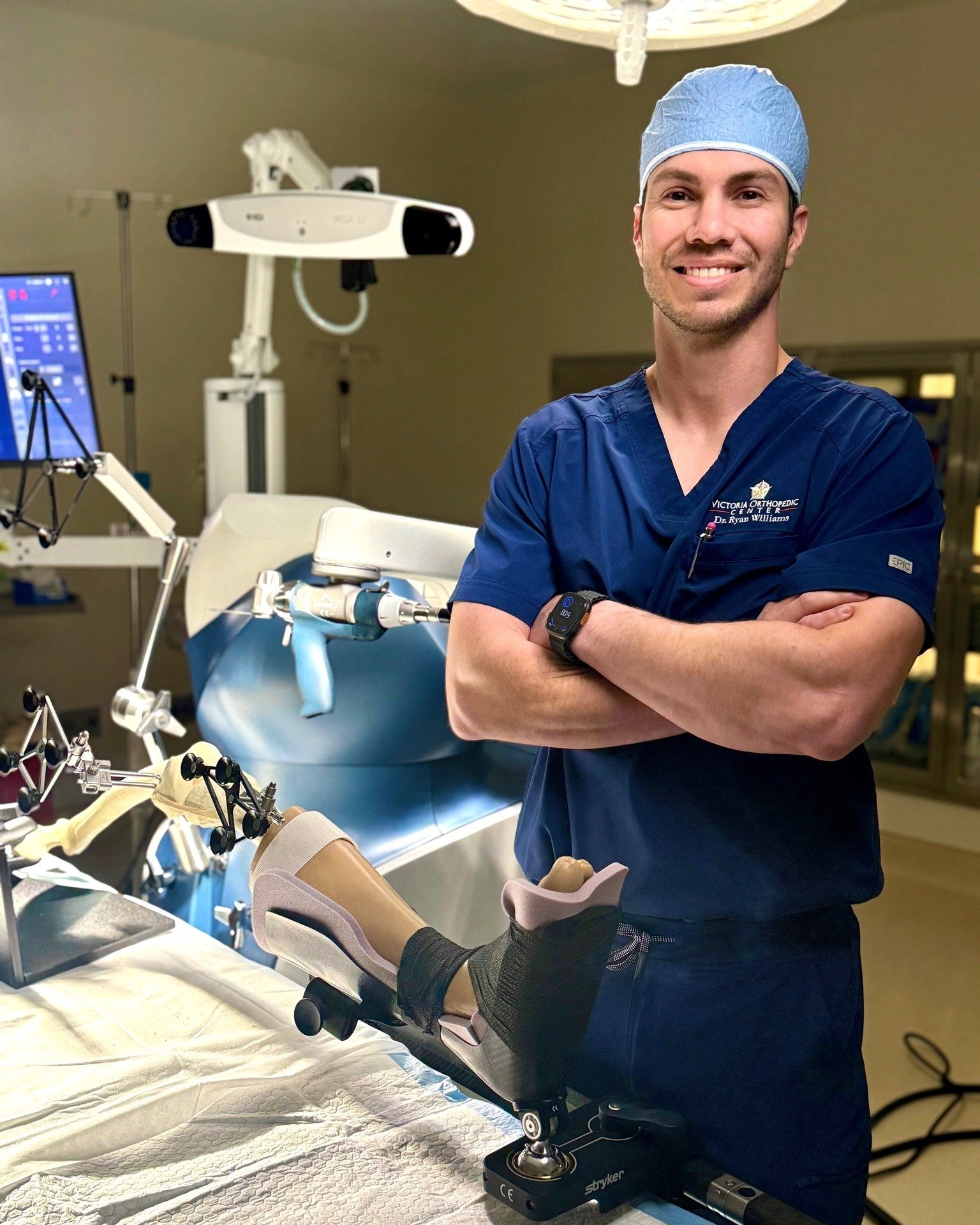 A New Era in Joint Replacement Has Arrived! 🤖✨

Citizens Medical Center is proud to announce the addition of Mako SmartRobotics&trade; to our orthopedic service line, becoming the first hospital in the Victoria region to offer this advanced technolo