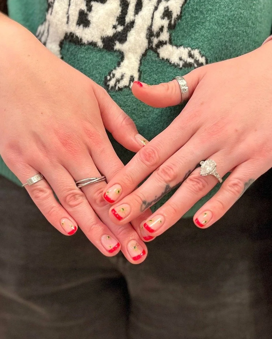 Red frenchies ❤️✨ // Tier 2 nail art by Abby

Polished Hamilton is open Tuesday-Saturday from 10-7pm and Sunday 10-4! Book online @ polishedhamilton.com 

#nailsdesign #nailtechs #nailtech #NailPolish #SalonOpening #nailsart #NewBeginnings #PolishedH