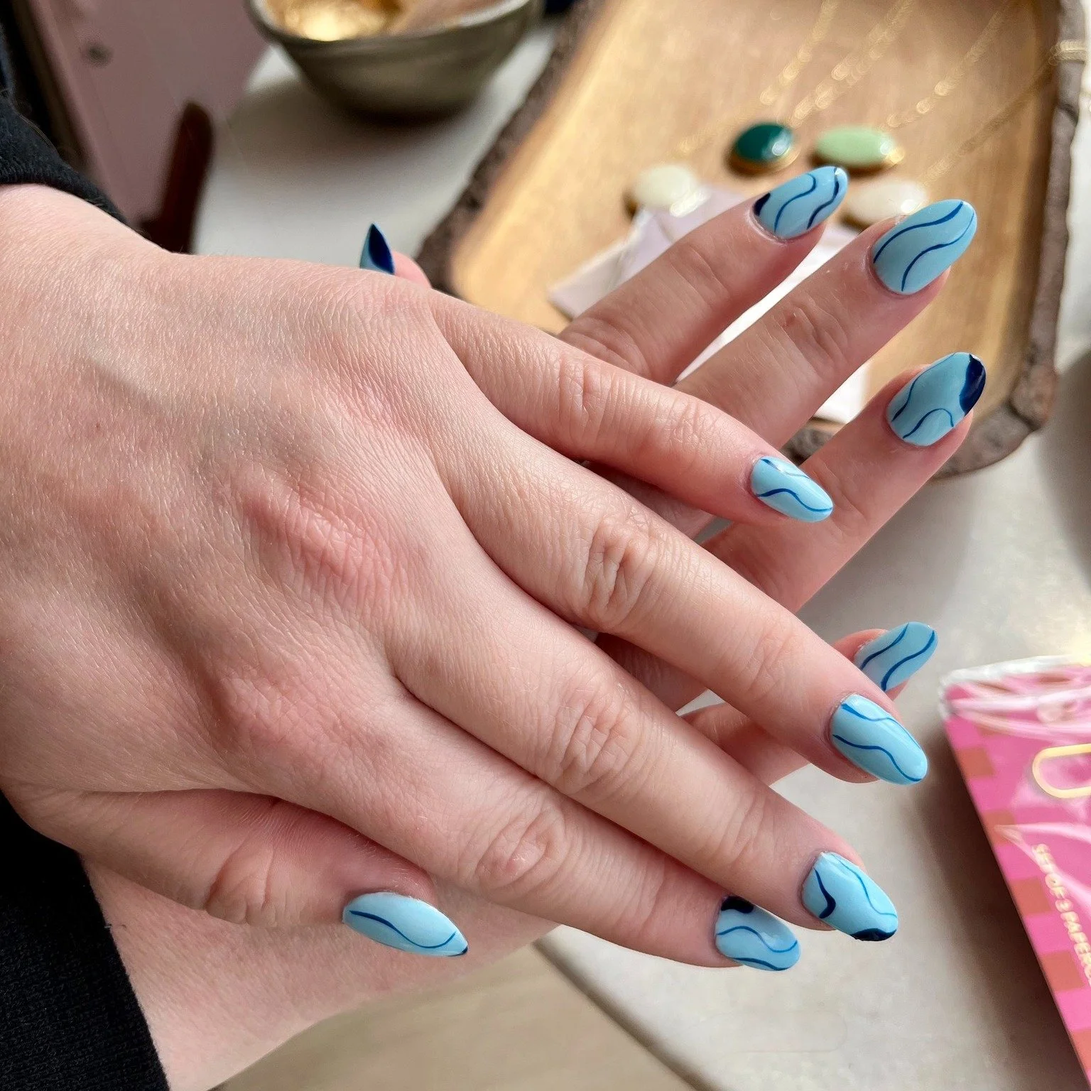 Simple, clean, and a little wavy 💙✨ // Gel x mani with tier 1 nail art by @jilli.nails 

Polished Hamilton is open Tuesday-Saturday from 10-7pm and Sunday 10-4! Book online @ polishedhamilton.com 

#nailsdesign #nailtechs #nailtech #NailPolish #Salo