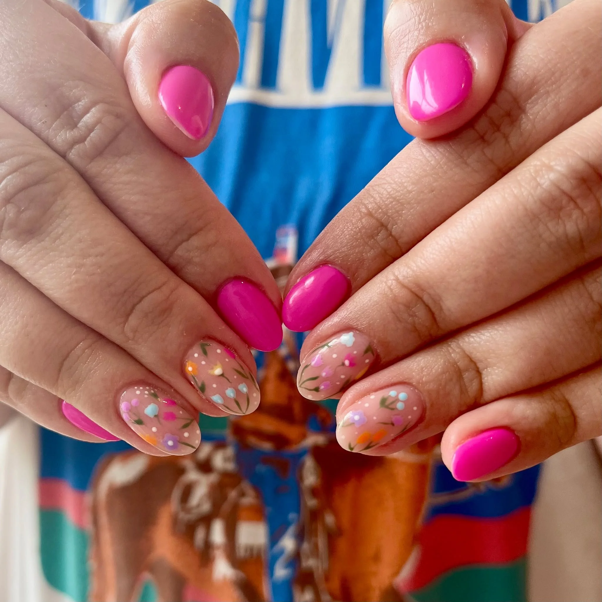 Spring in full bloom 💐 // Tier 2 nail art by @nailsbysophcall 

Polished Hamilton is open Tuesday-Saturday from 10-7pm and Sunday 10-4! Book online @ polishedhamilton.com 

#nailsdesign #nailtechs #nailtech #NailPolish #SalonOpening #nailsart #NewBe
