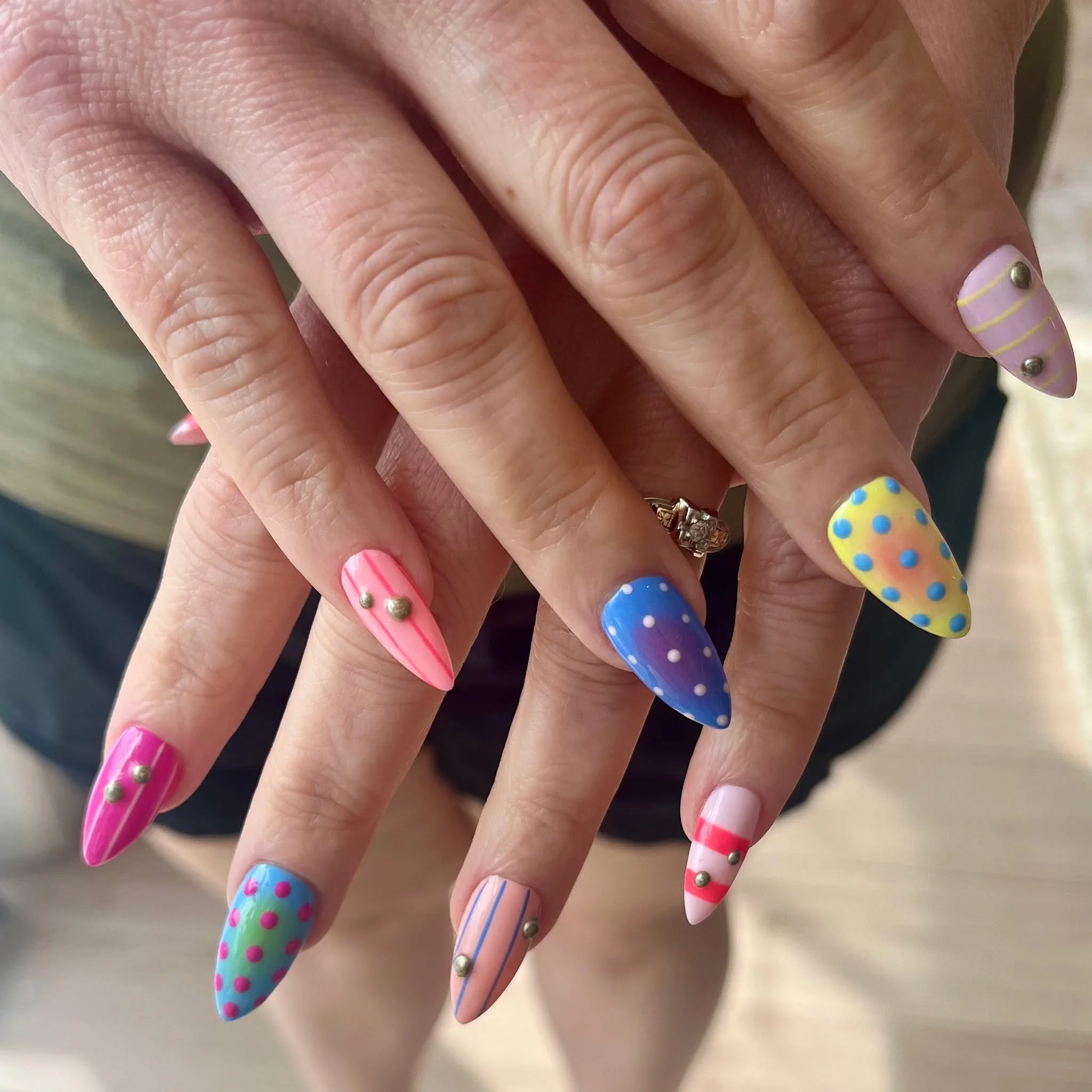 When your mood board becomes your manicure // Tier 3 nail art by @nailsbysophcall 

Polished Hamilton is open Tuesday-Saturday from 10-7pm and Sunday 10-4! Book online @ polishedhamilton.com 

#nailsdesign #nailtechs #nailtech #NailPolish #SalonOpeni