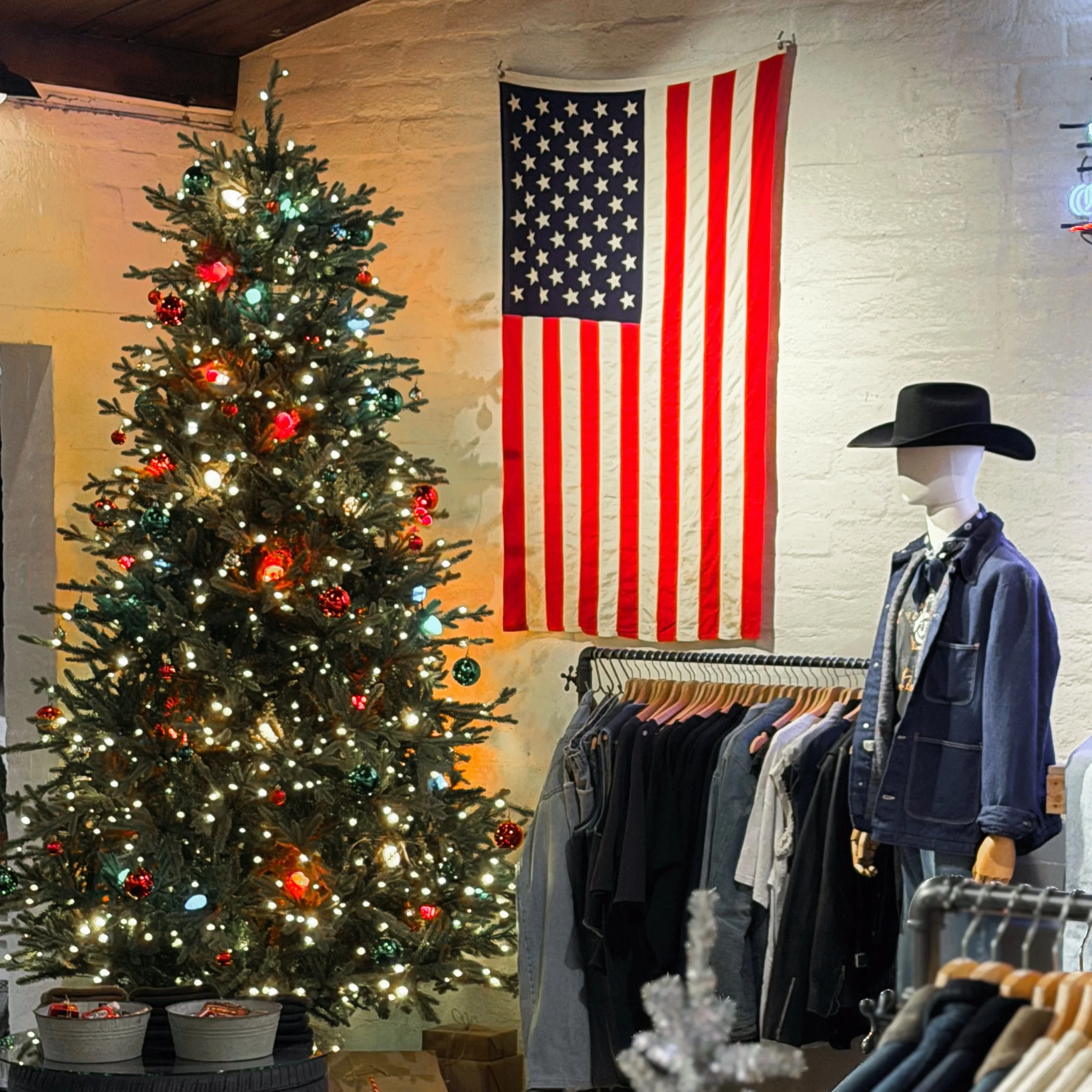 The Historic Plaza Christmas Stroll