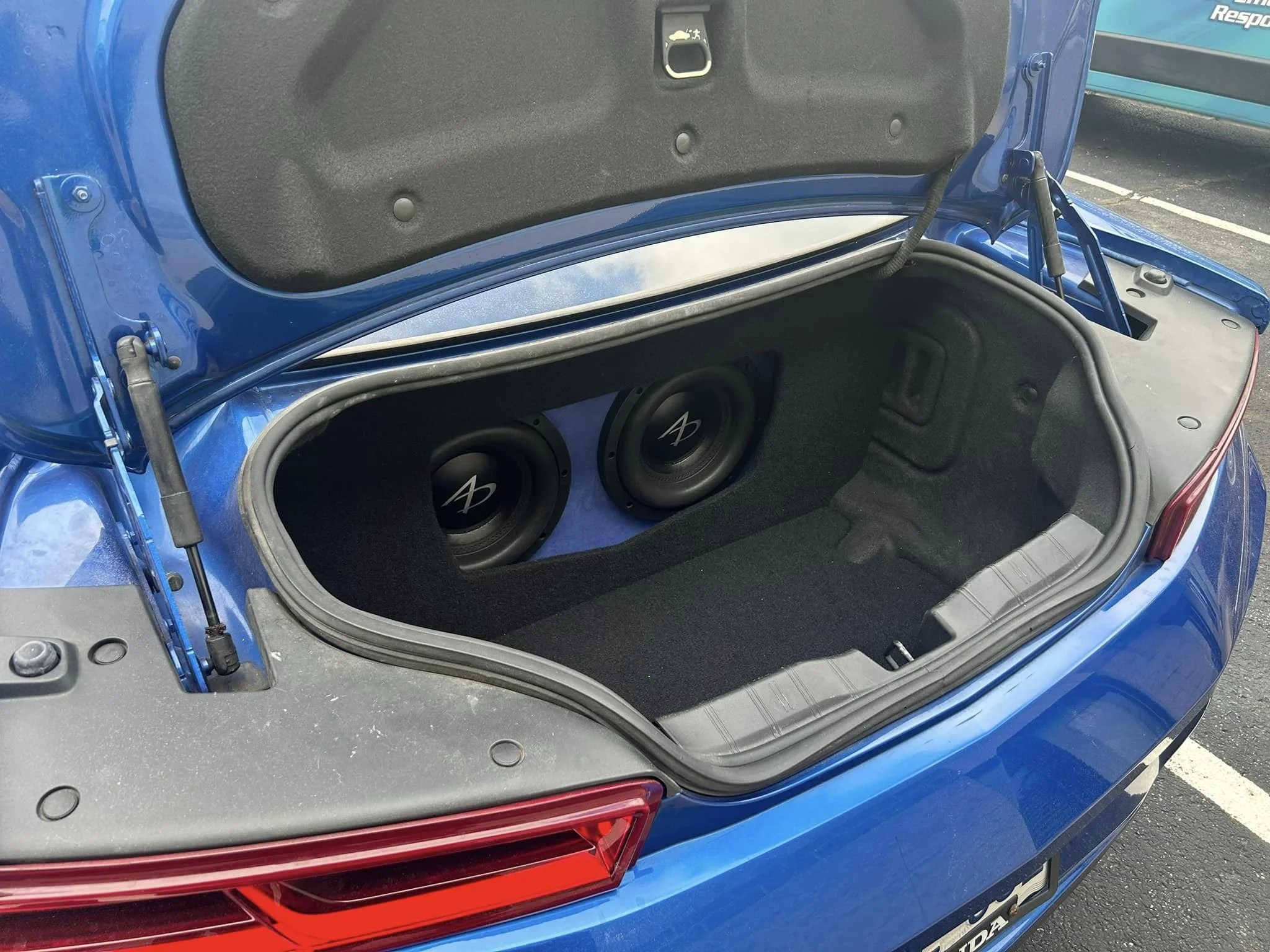 camaro custom box.jpg