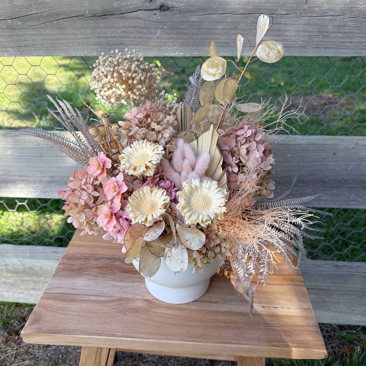 We have added some cute as, once off, one of a kind dried flower arrangements online. These will be available exclusively on our website for purchase. 

Delivering all weekend to Bungendore + Canberra. 

Pictured: Dried Flower Arrangement in Ceramic 