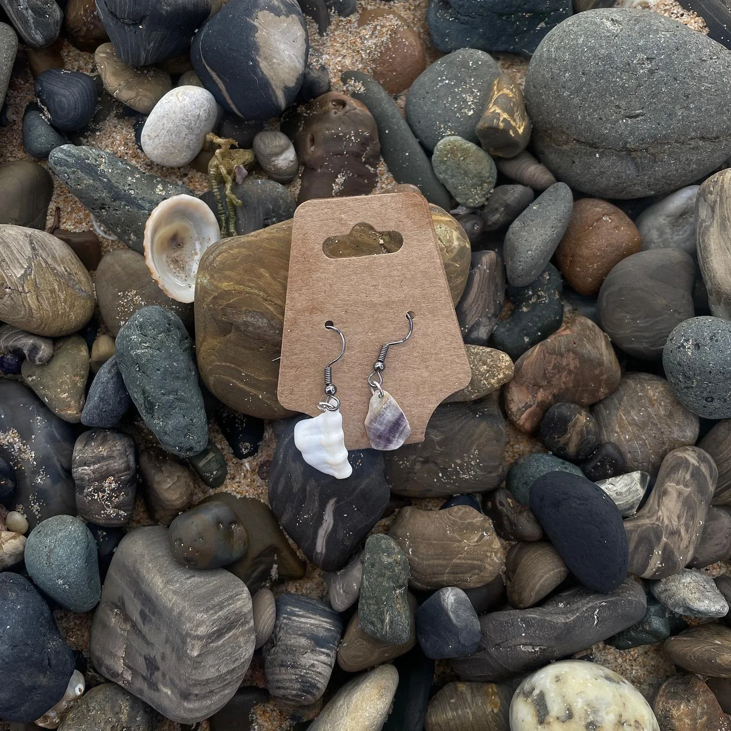 Embrace the beauty of imperfections with @peoplepie__ ✨ From the sandy shores of the Gong, I've handpicked stones and shells 🐚  From cleansing to drilling, every step is a dance with the waves 🌊 @peoplepie__ love to bring nature's textures and love